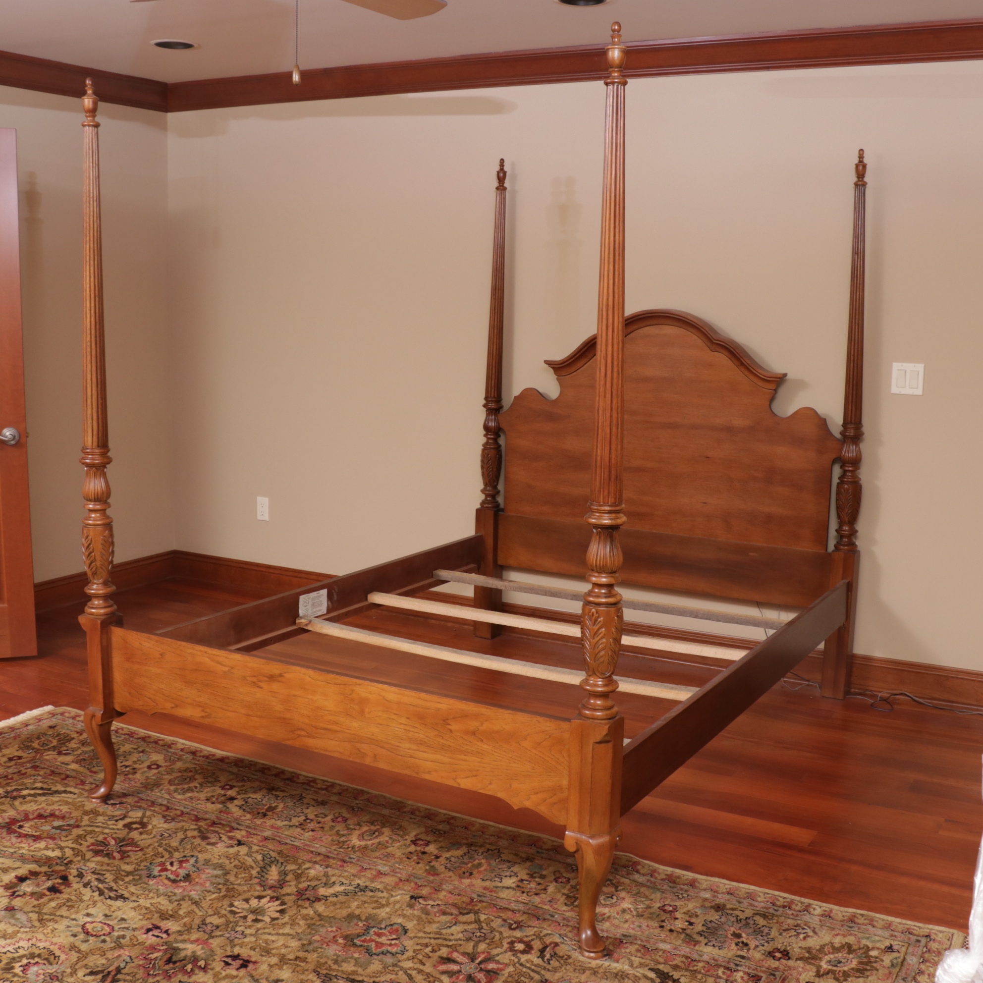 Queen Anne Style Four Poster Queen Size Bed Frame