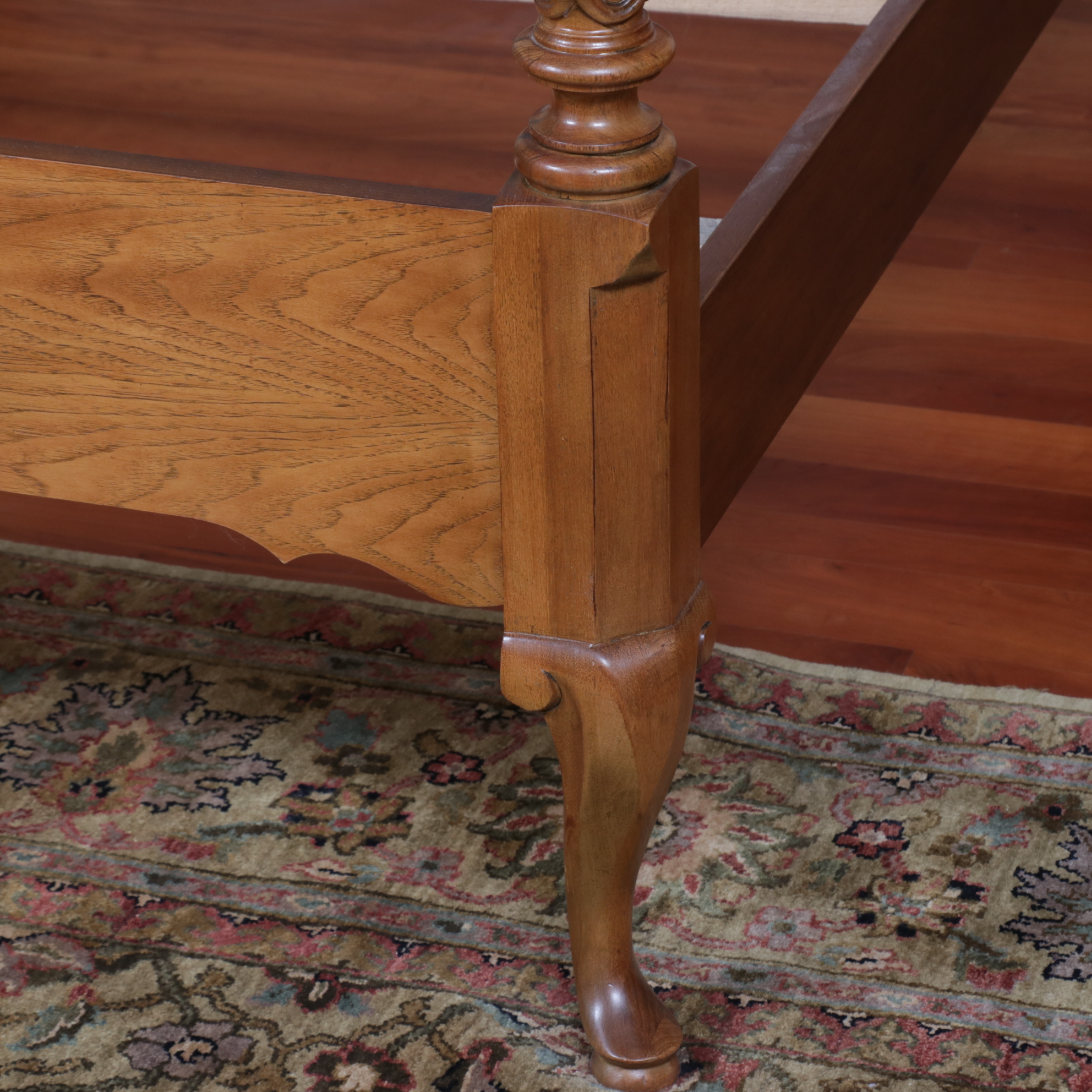 Queen Anne Style Four Poster Queen Size Bed Frame