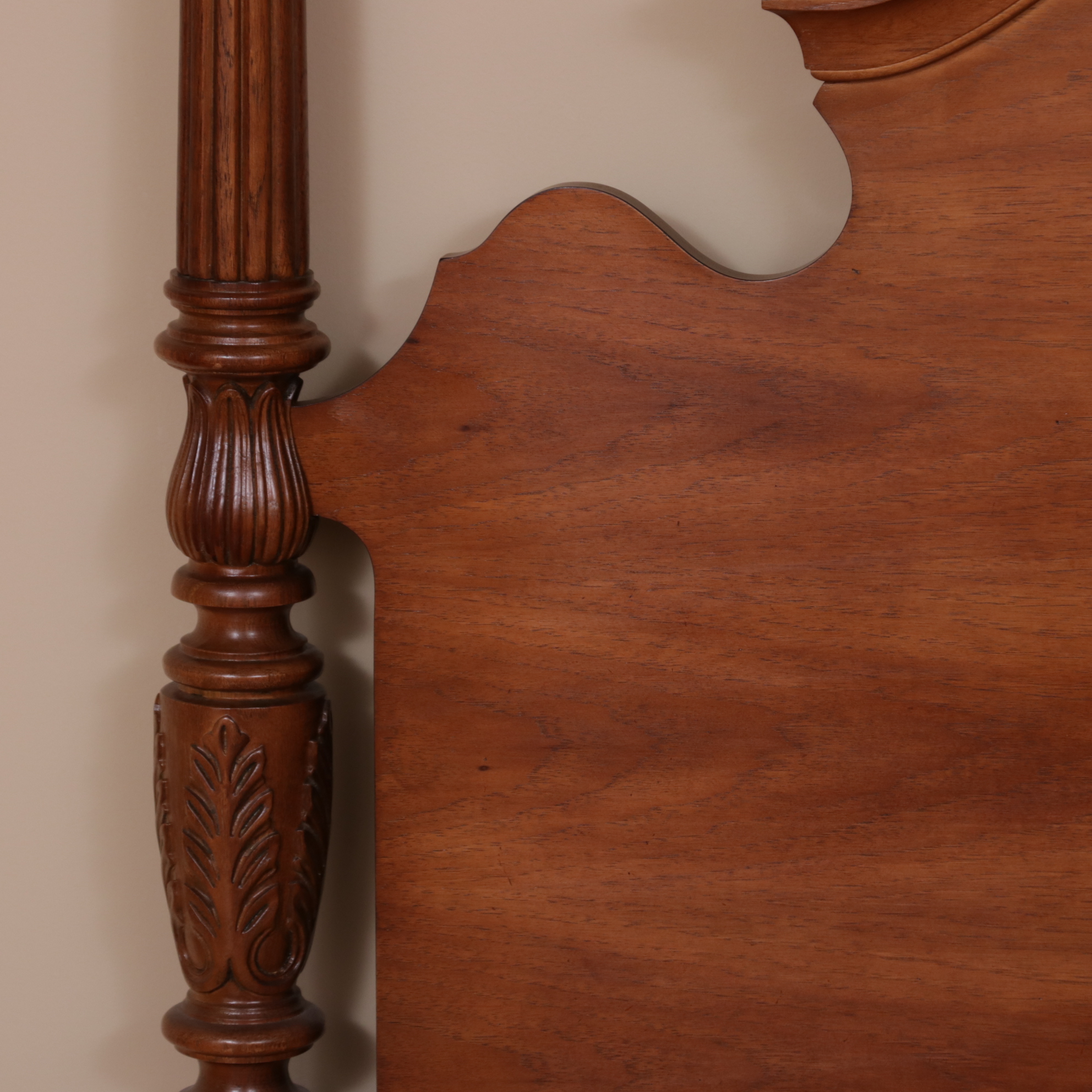 Queen Anne Style Four Poster Queen Size Bed Frame