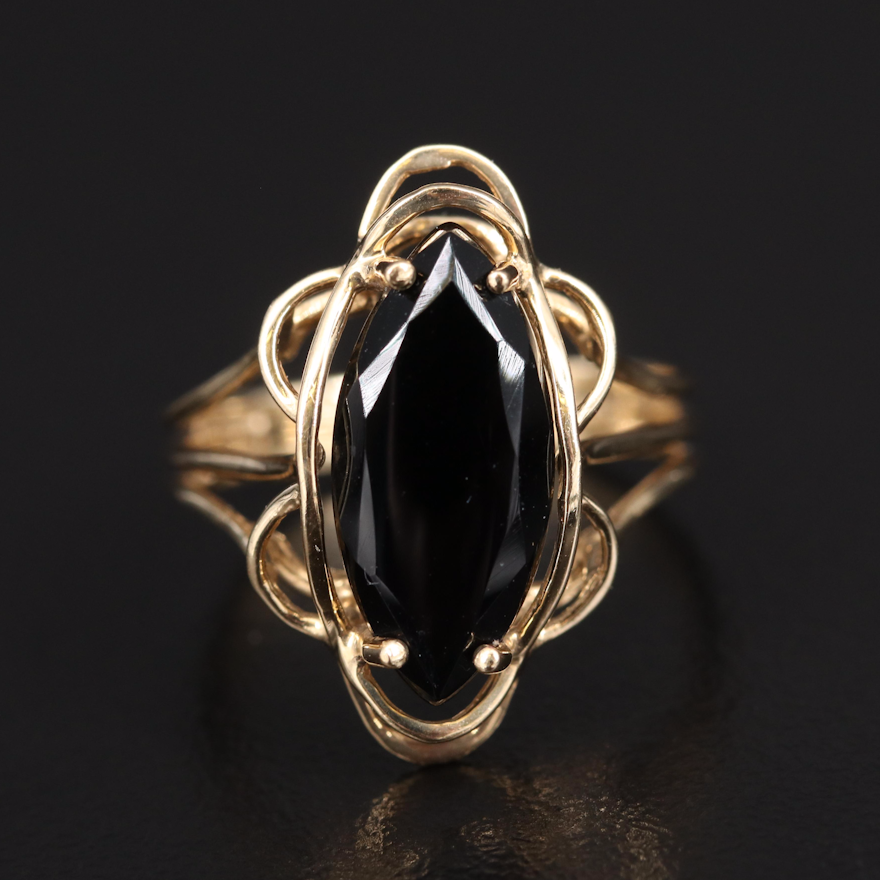 14K Black Onyx Ring with Scalloped Edge