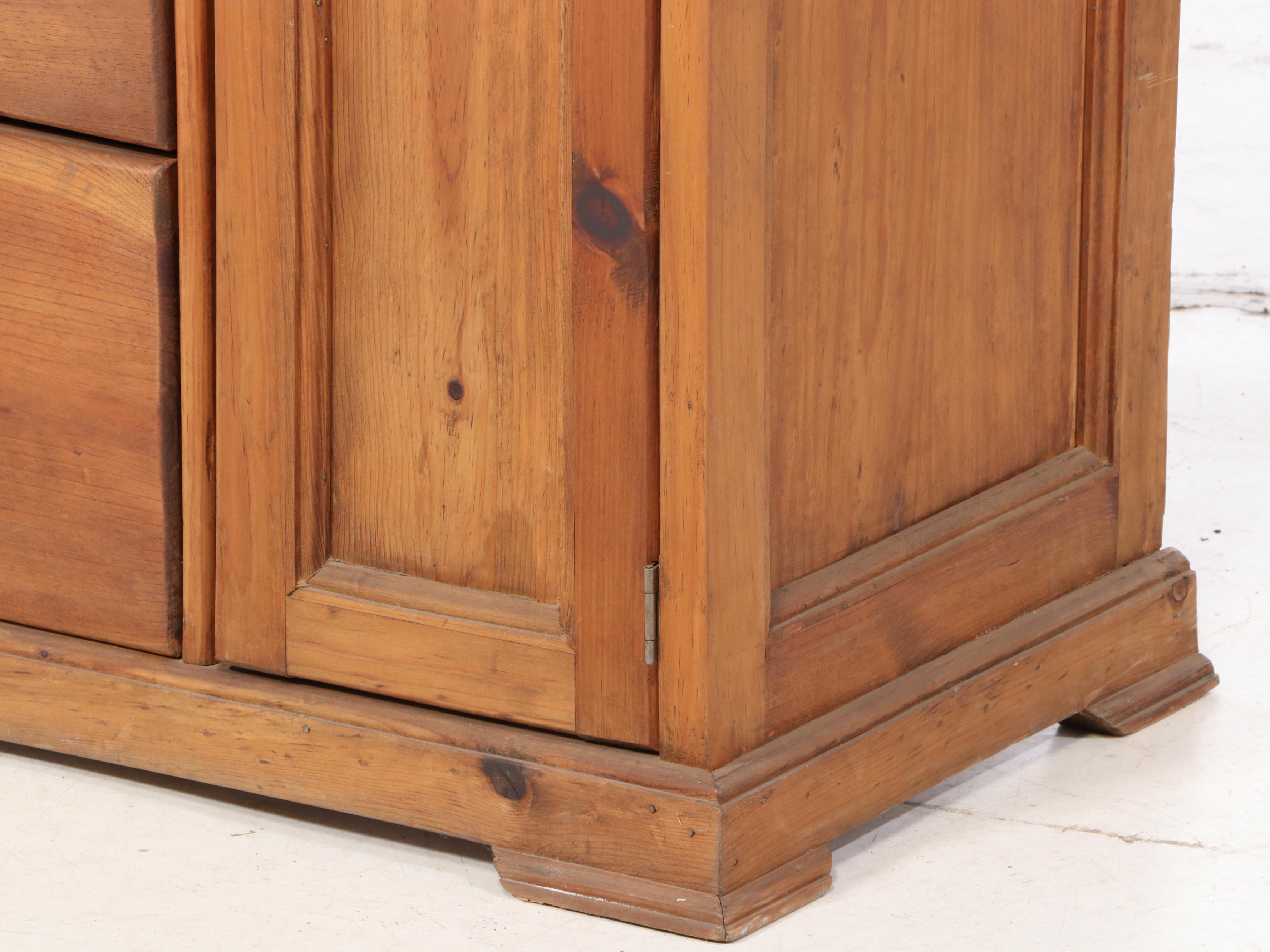 American Primitive Style Pine Two-Piece Cupboard, 20th Century