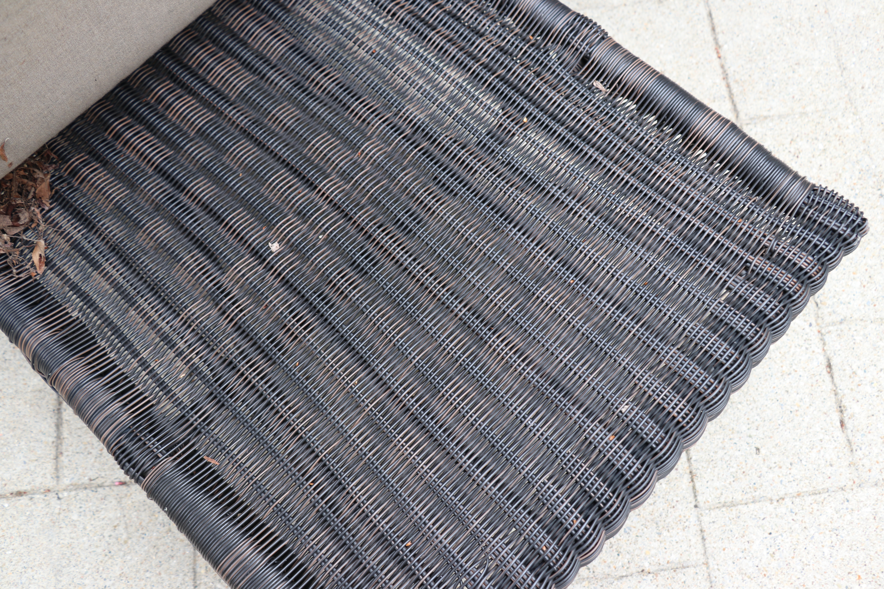 Outdoor Patio Chaise Lounge with Glass Top Side Table