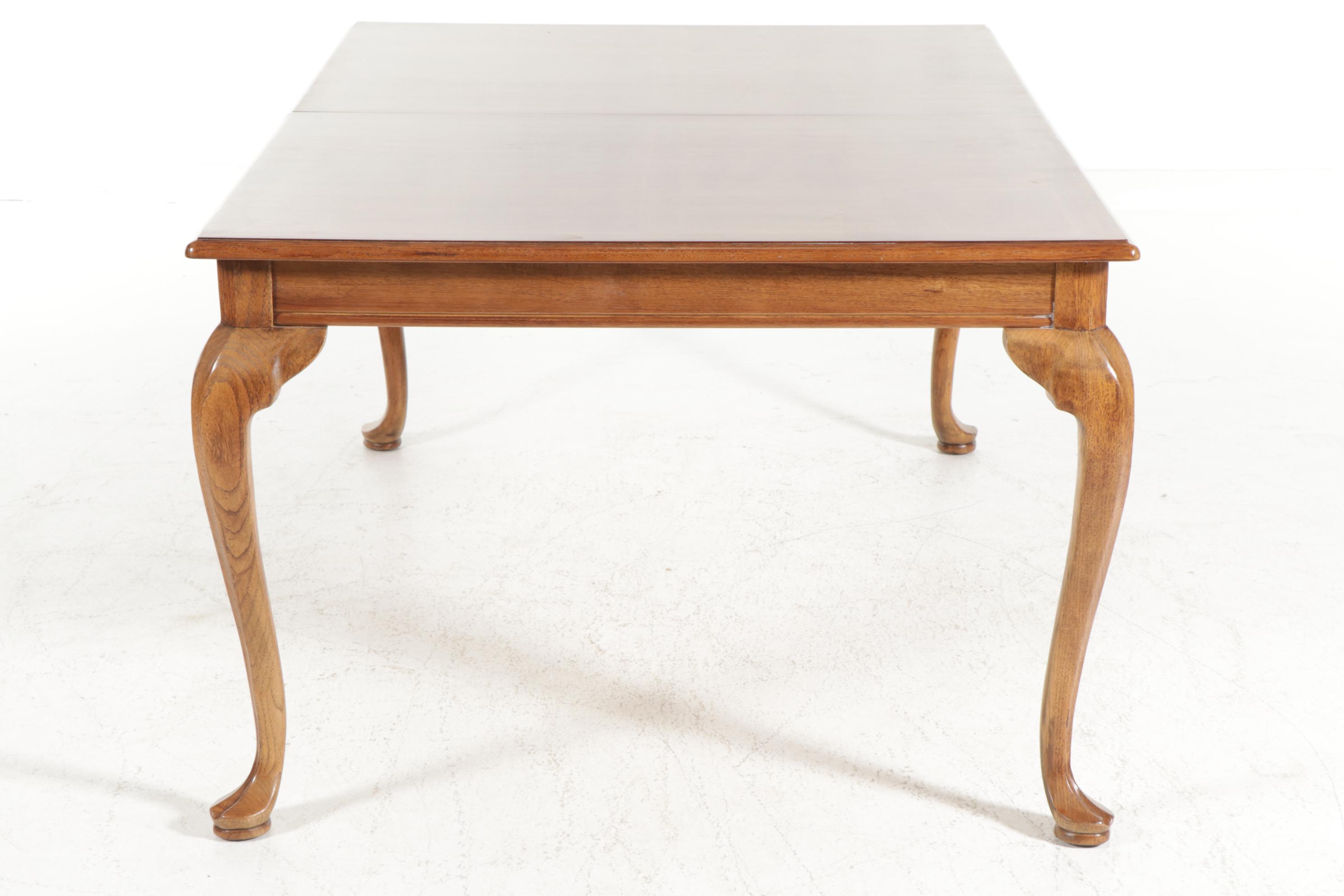 Thomasville Queen Anne Style Dining Table and Chairs, Late 20th Century