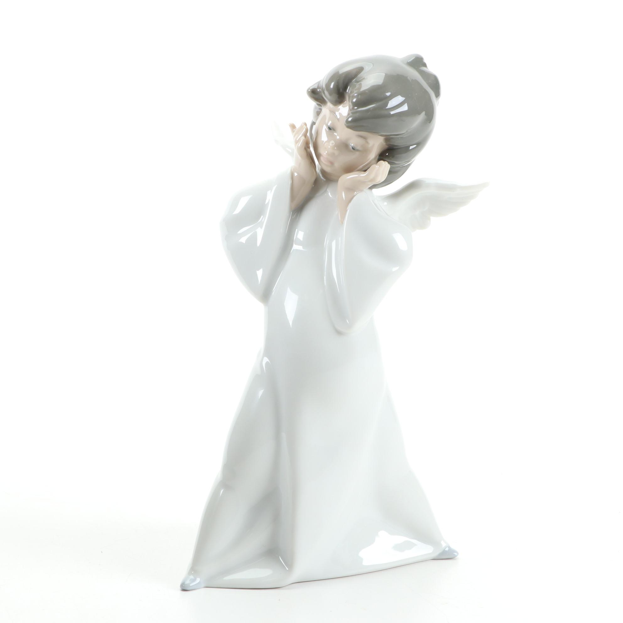 Lladró "Mime Angel" and "Angel Wondering" Figurines Designed by Salvador Debón
