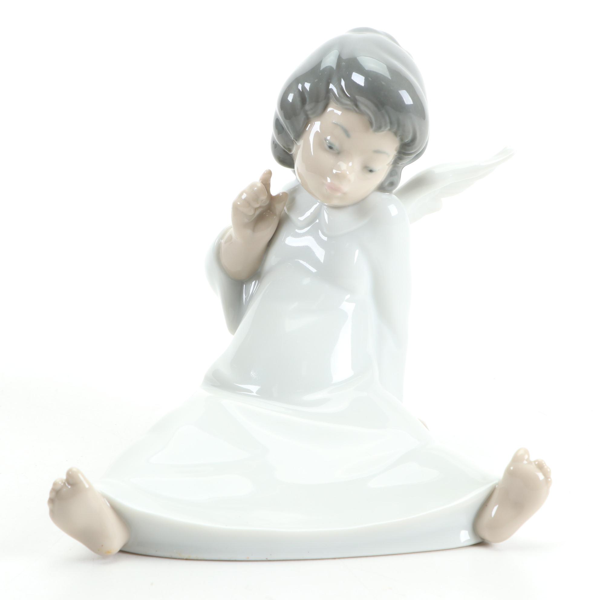 Lladró "Mime Angel" and "Angel Wondering" Figurines Designed by Salvador Debón