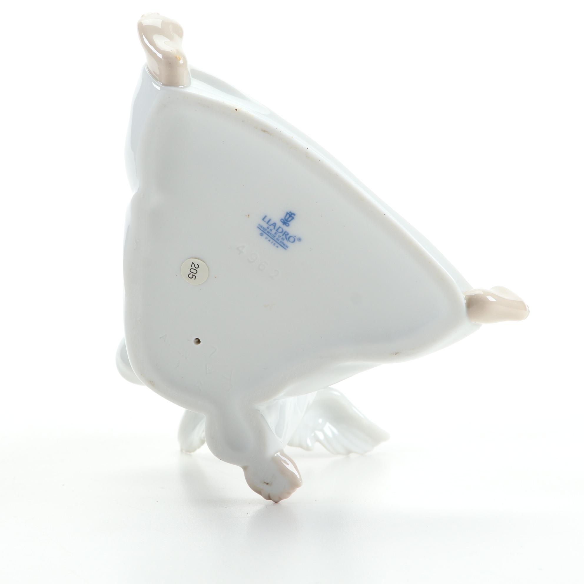 Lladró "Mime Angel" and "Angel Wondering" Figurines Designed by Salvador Debón