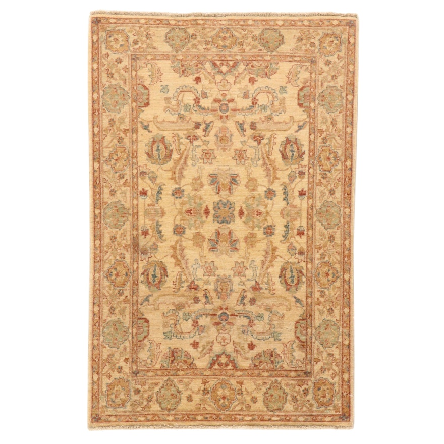 4'1 x 6'7 Hand-Knotted Pakistani Floral Wool Area Rug