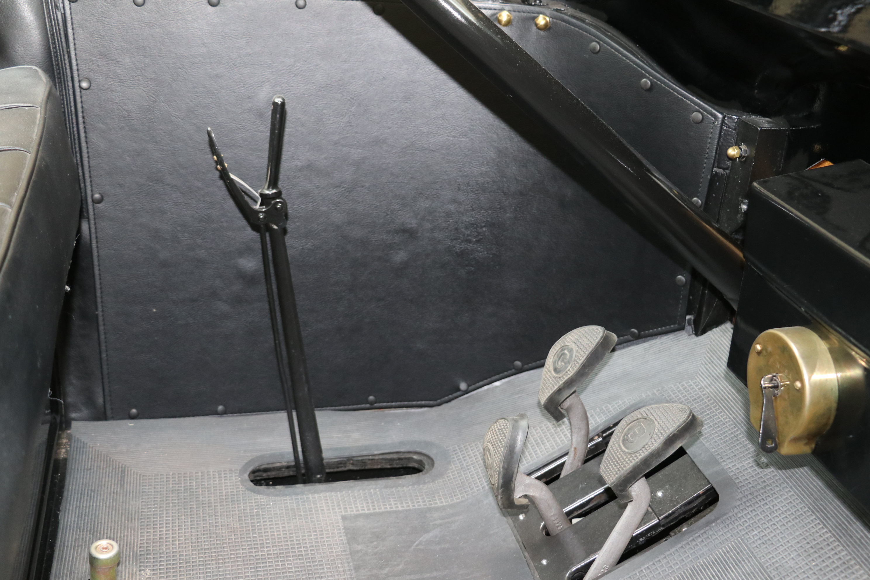 1915 Ford Model T Touring Car