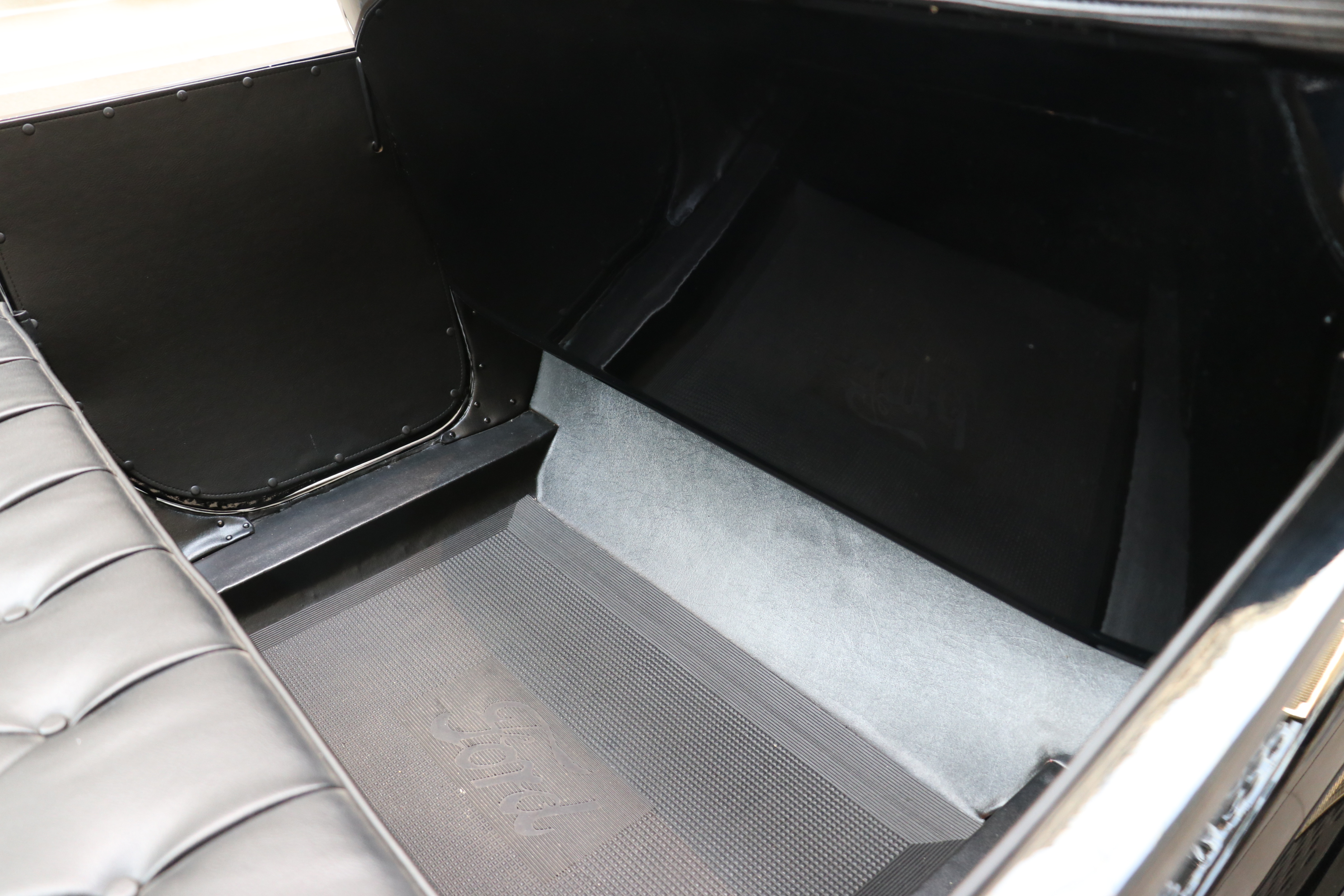 1915 Ford Model T Touring Car