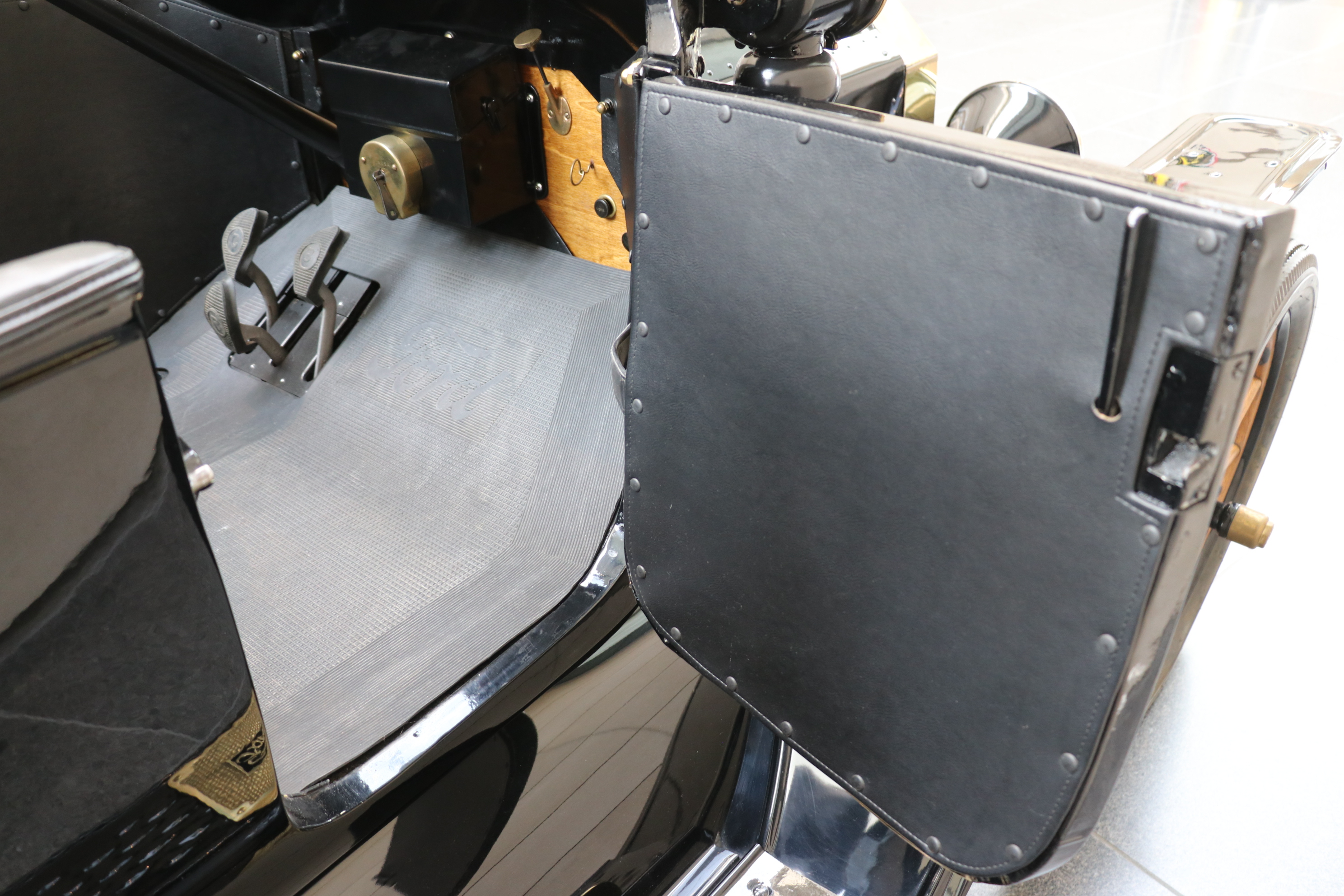 1915 Ford Model T Touring Car