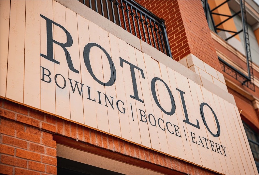 One Night Stay at Marriott Riverside with Certificates to Hofbrähaus and More