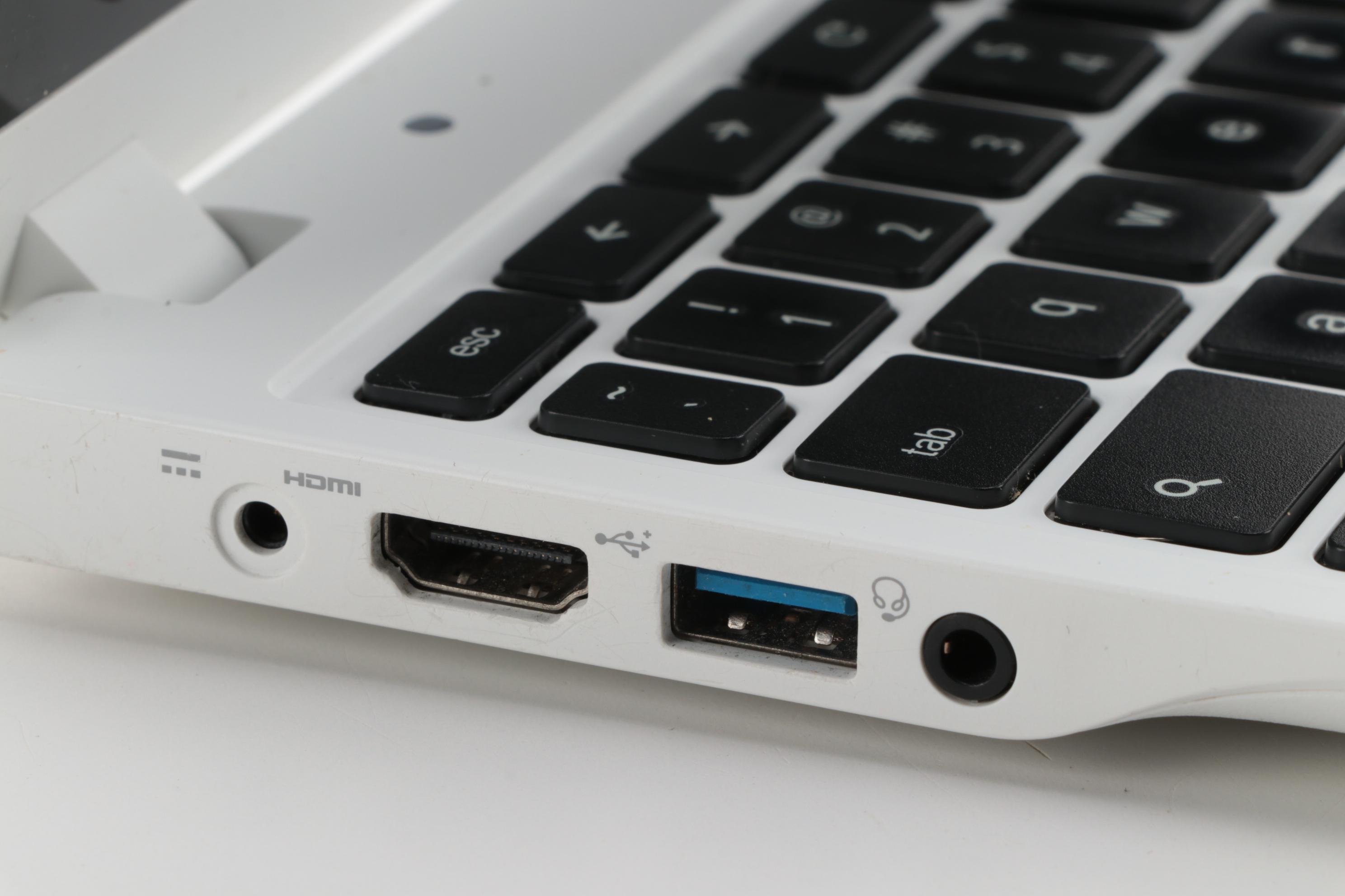 Acer C720P-2457 Chromebook Laptop with Power Adapter, 2015