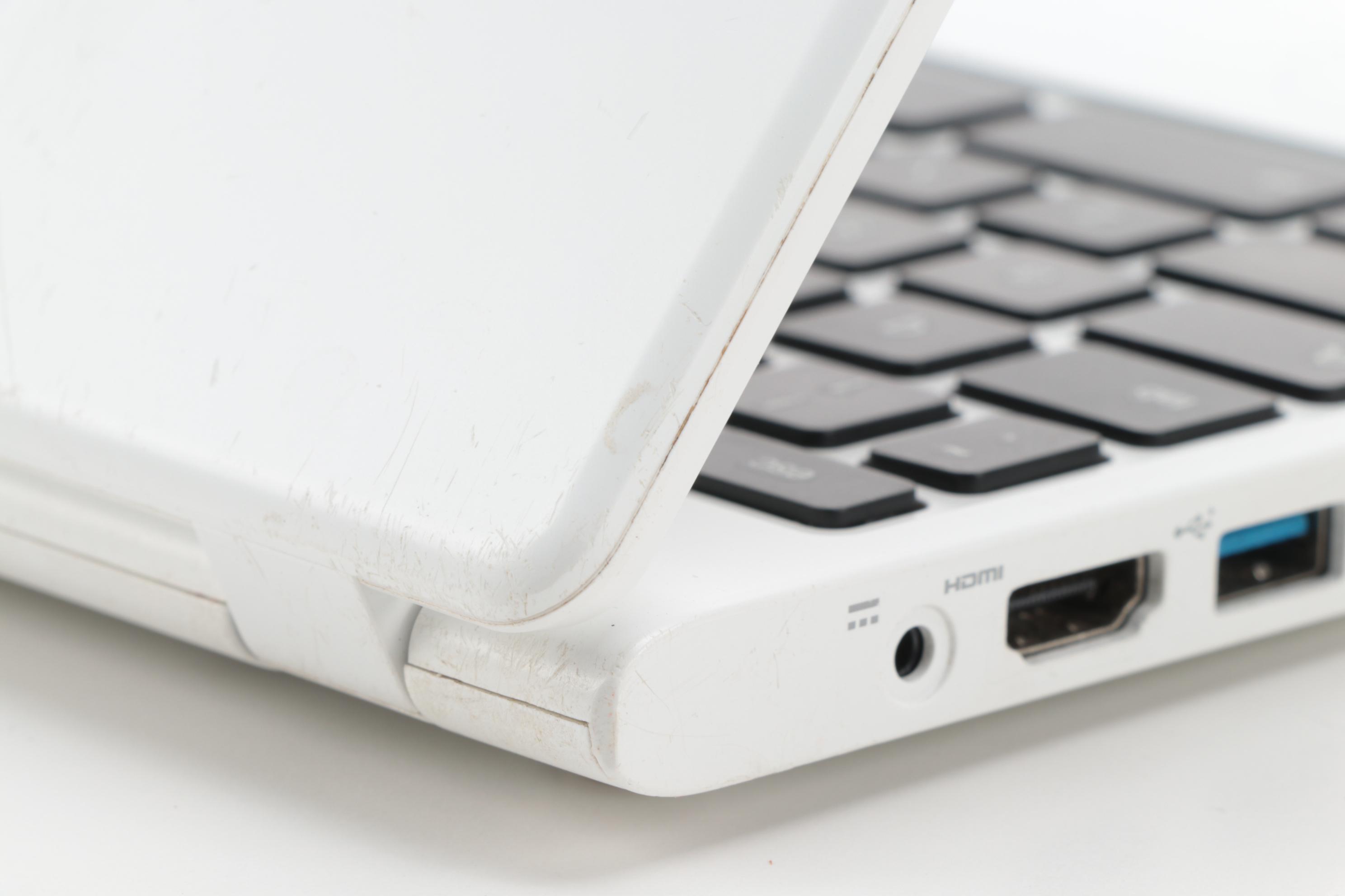 Acer C720P-2457 Chromebook Laptop with Power Adapter, 2015