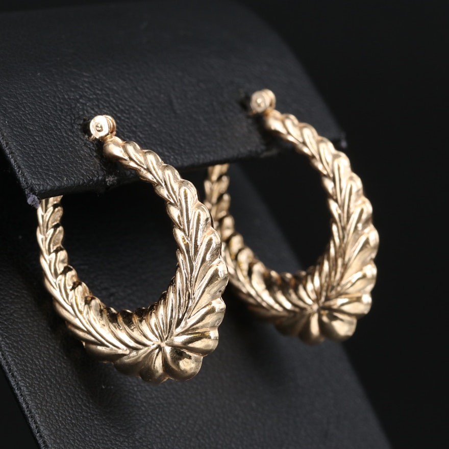 14K Palmette Oval Hoop Earrings