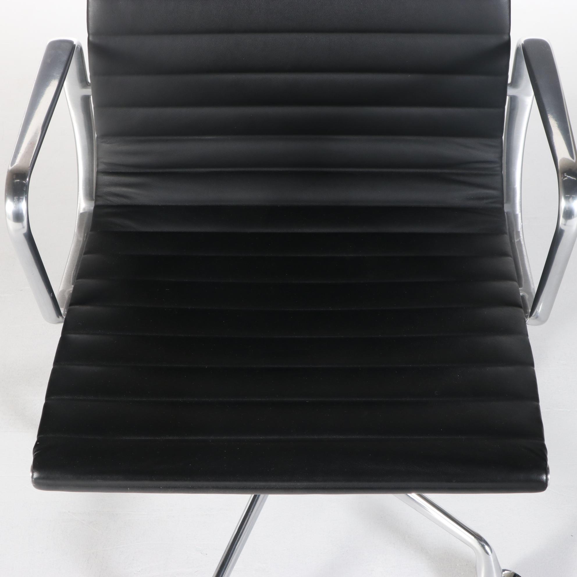 Icons of Manhattan Eames Style Premium Office Chair