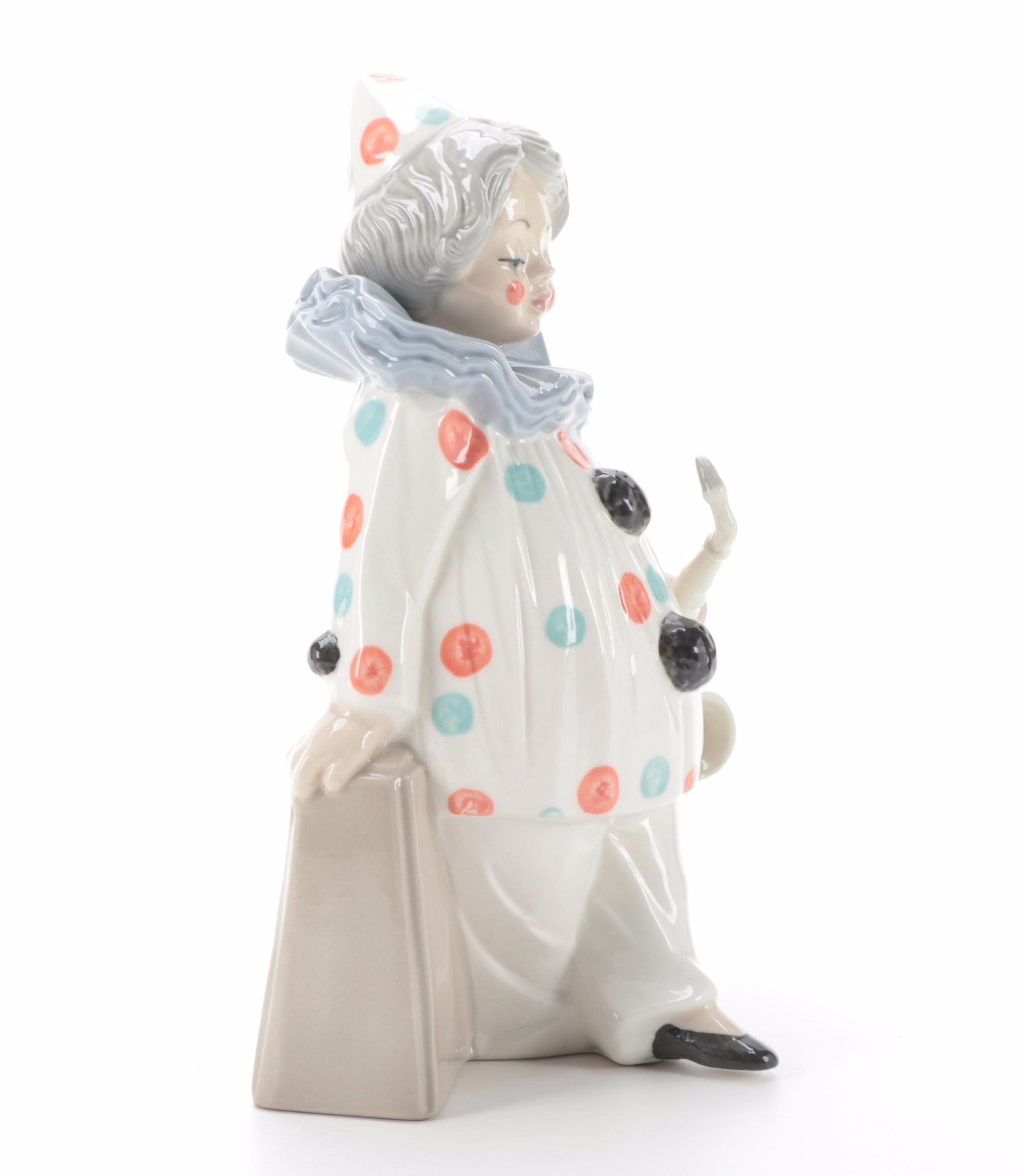 Tengra Porcelain Figurine Clown with Saxophone