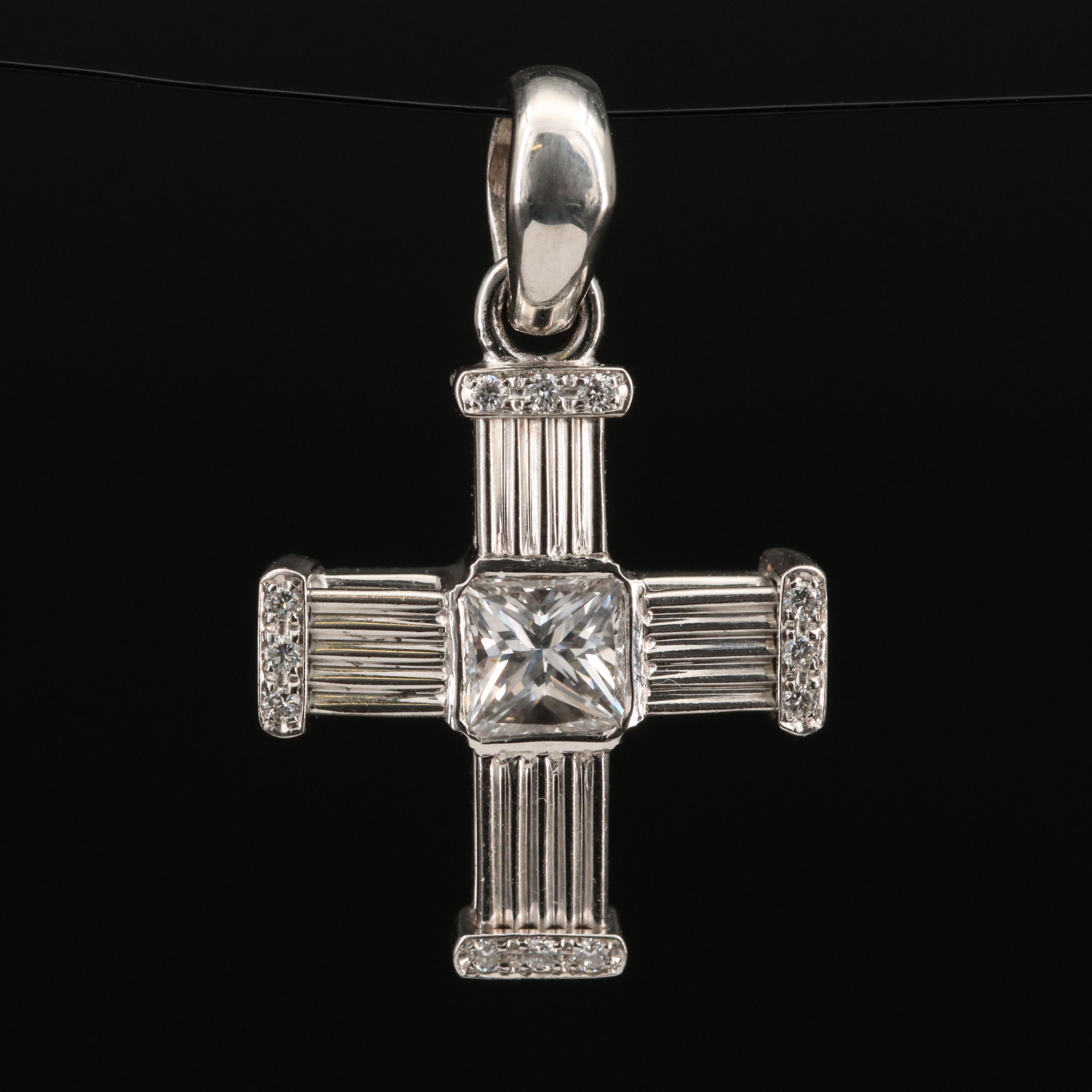 Italian Di Modolo 18K Gold Diamond Cross Pendant