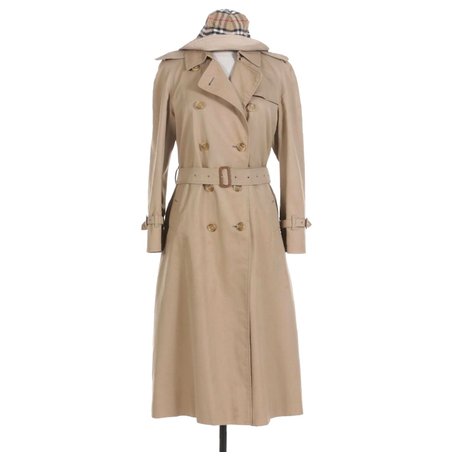 Burberrys Double-Breasted Khaki Trench Coat with Unlabeled Reversible Bucket Hat