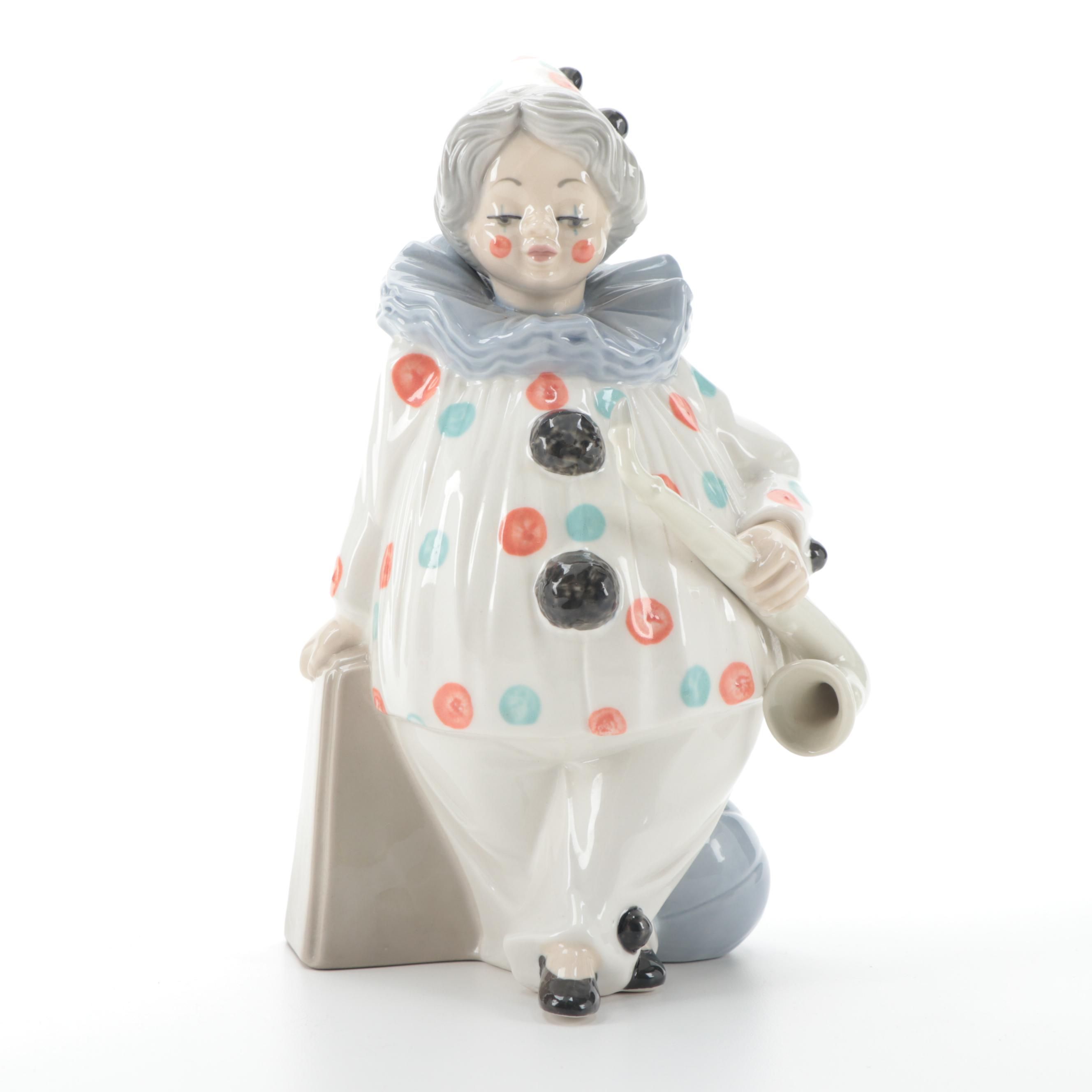 Tengra Porcelain Figurine Clown with Saxophone