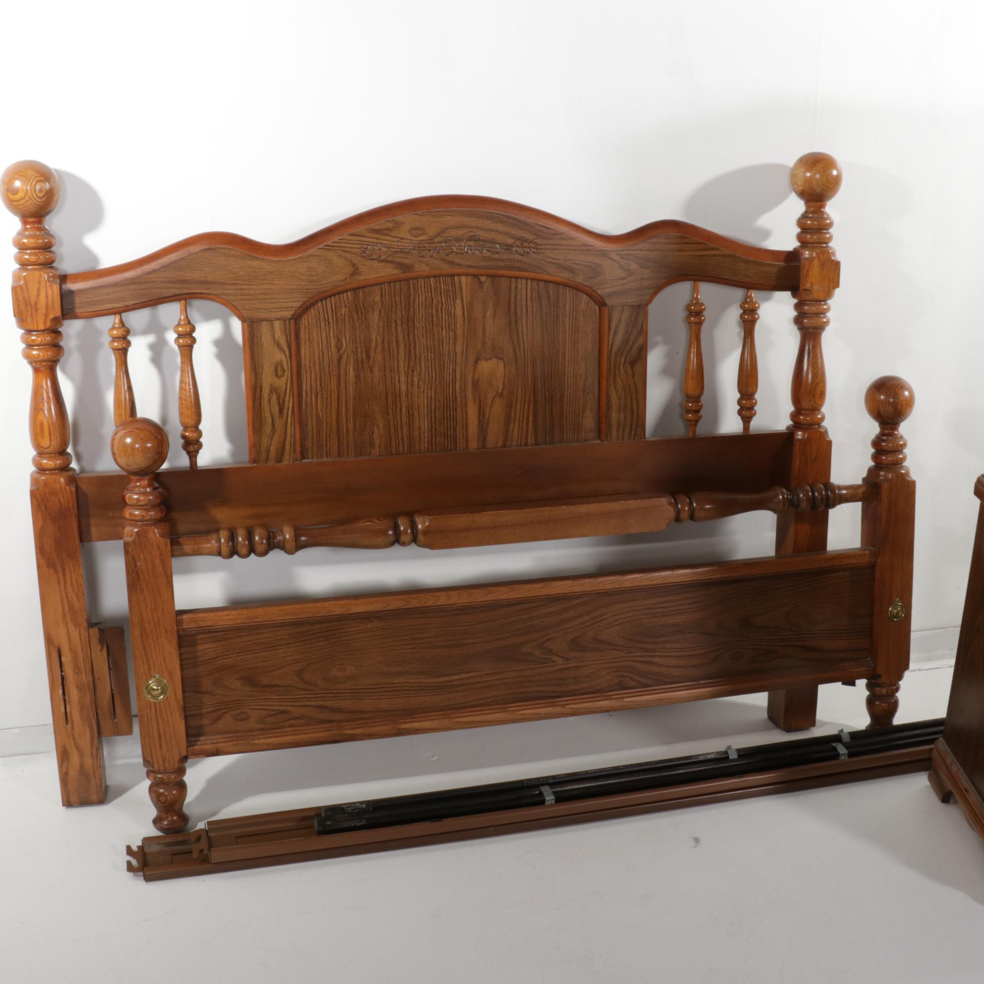 Broyhill Oak Bedroom Set, Late 20th Century