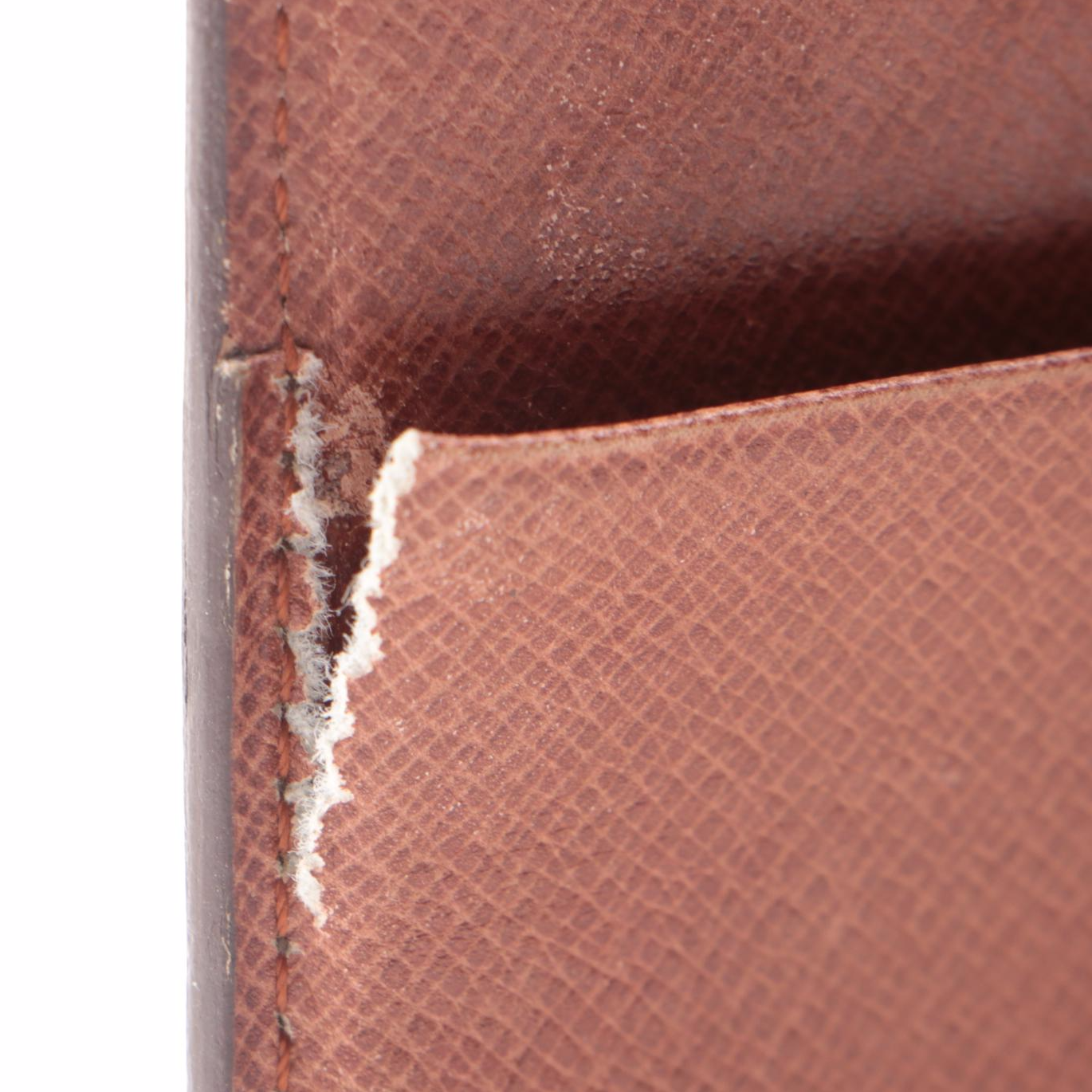 Louis Vuitton 4-Ring Binder in Monogram Canvas