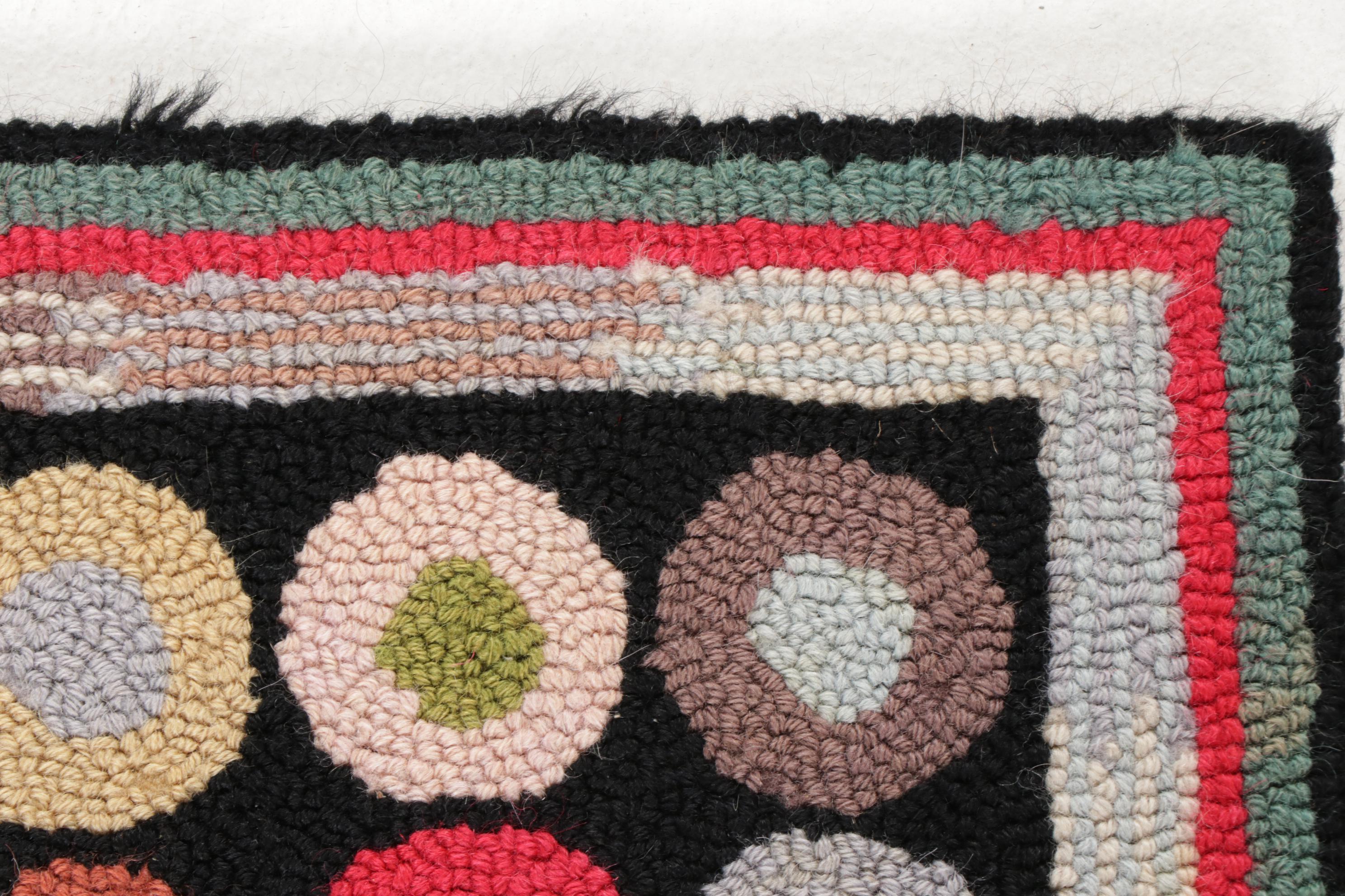 2' x 3' Hand-Hooked Claire Murray "Button" Accent Rug