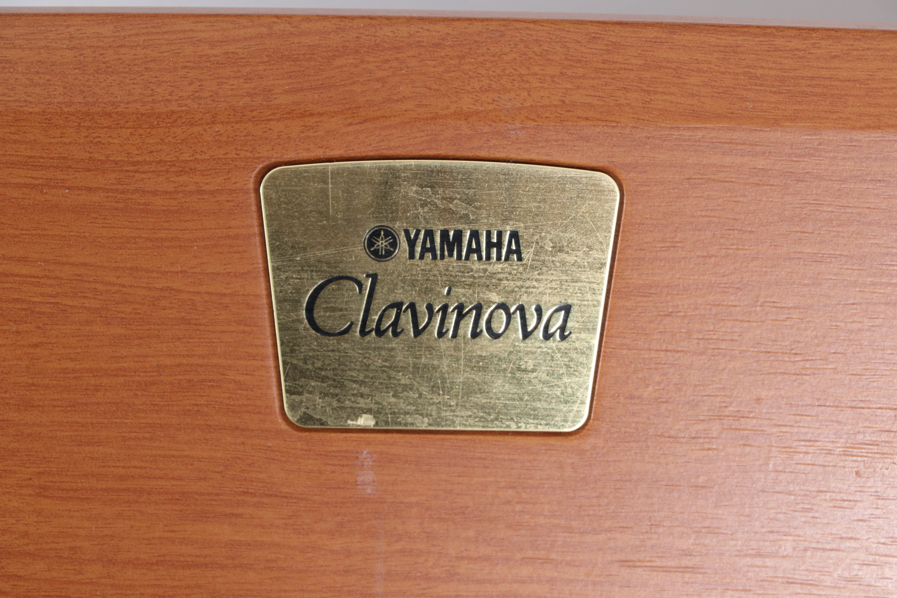 Yamaha Clavinova Piano Keyboard with Cherry Finish, 2002
