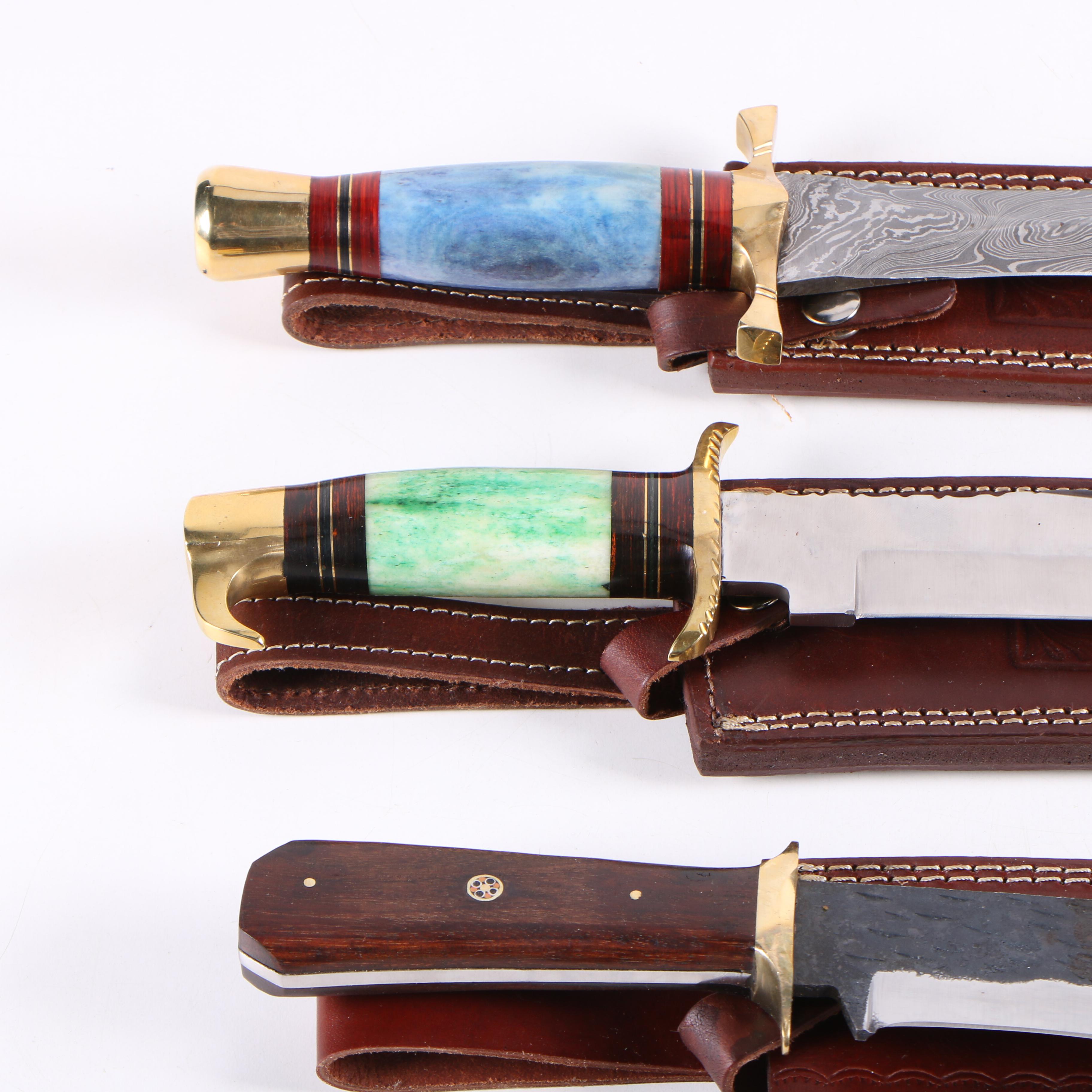 Fixed Blade Knives in Sheaths