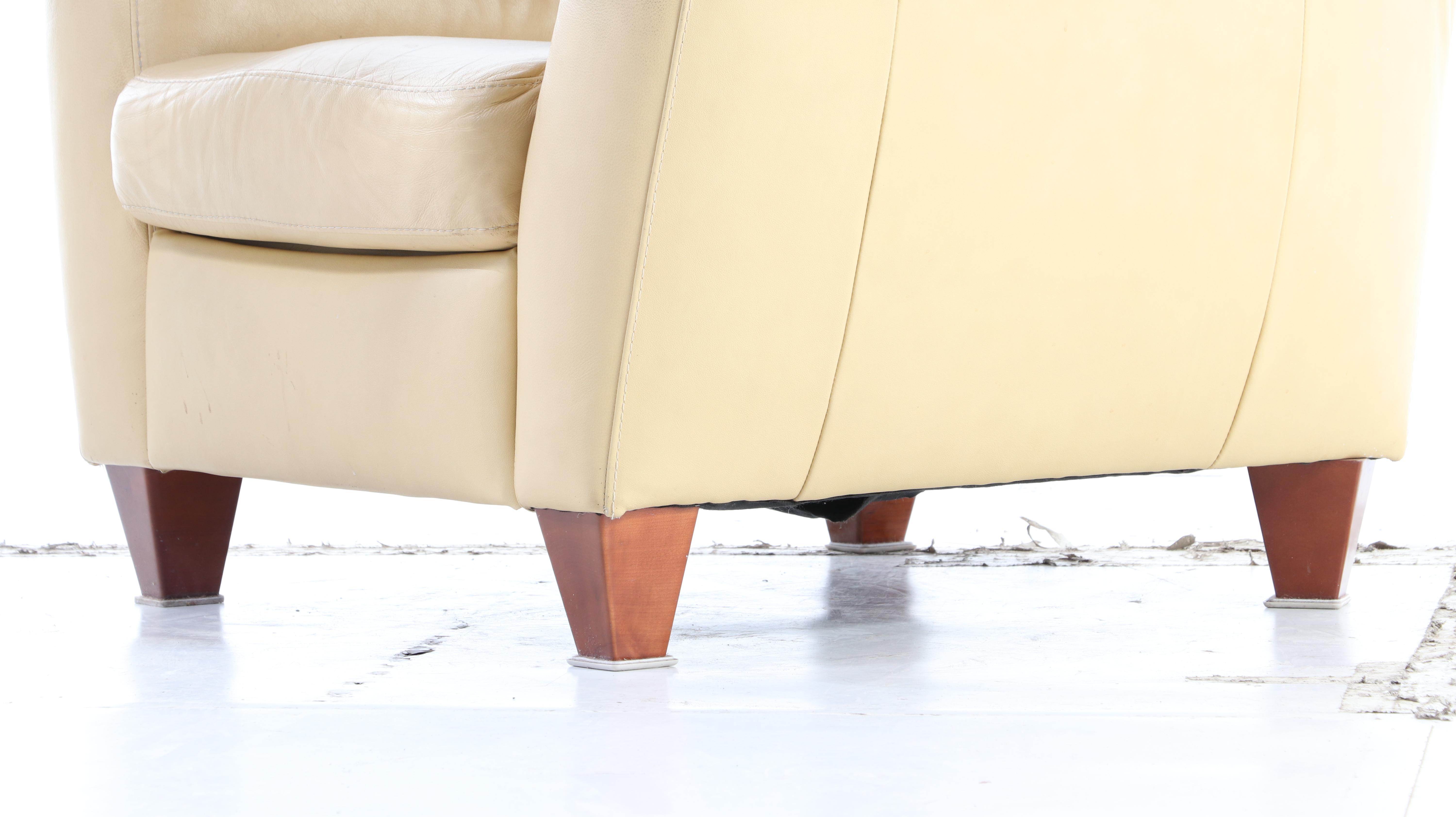 Natuzzi Leather Recliner Lounge Chair