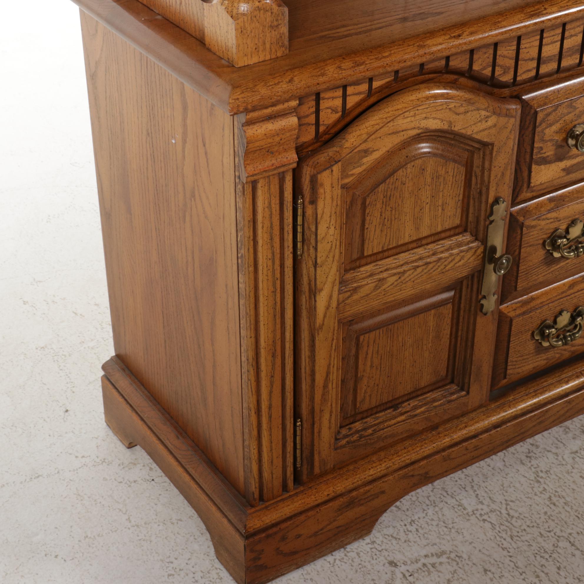 Broyhill Oak Two-Piece Illuminated Kitchen Hutch, 1980s