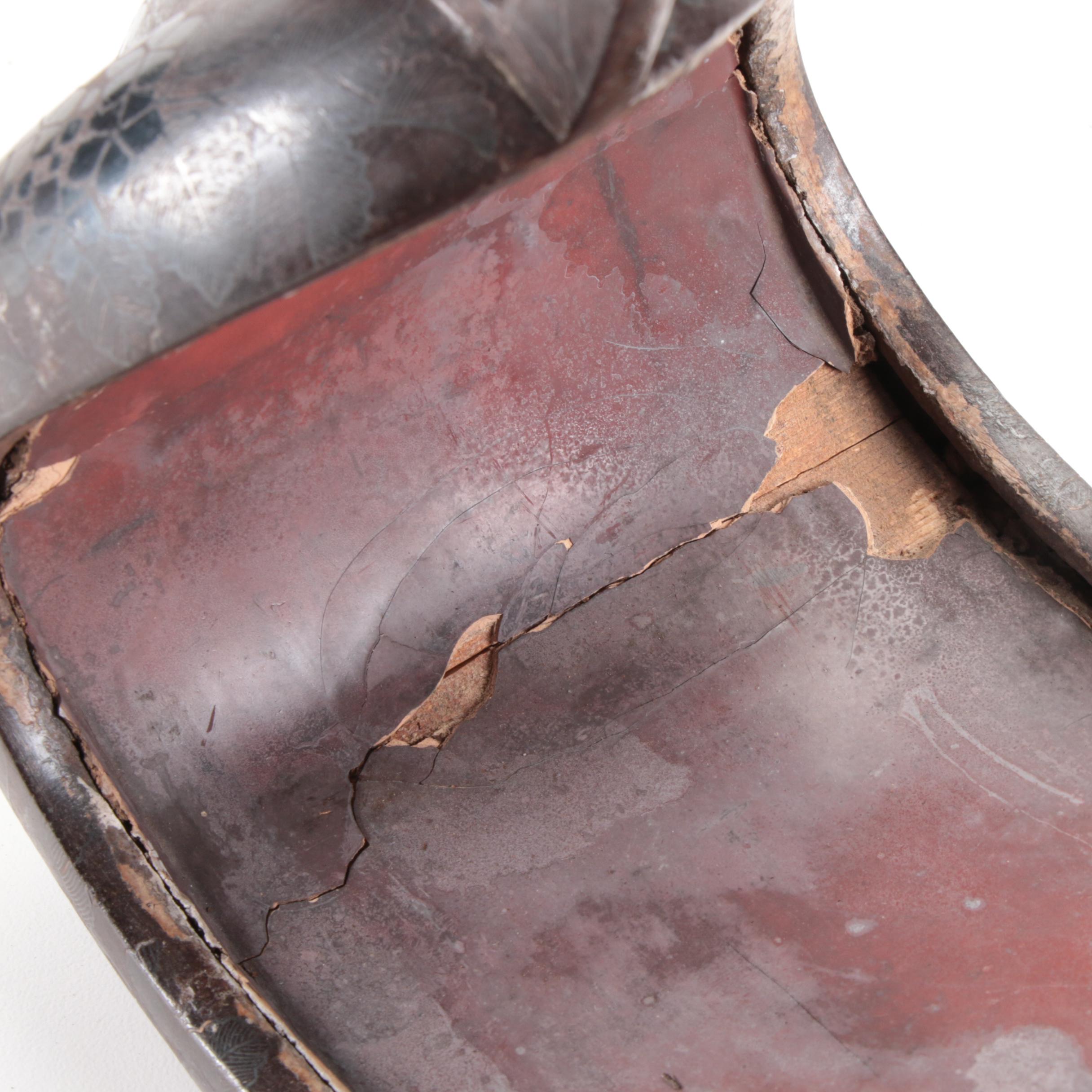 Japanese Iron and Lacquerware Samurai Abumi Stirrups, Edo Period