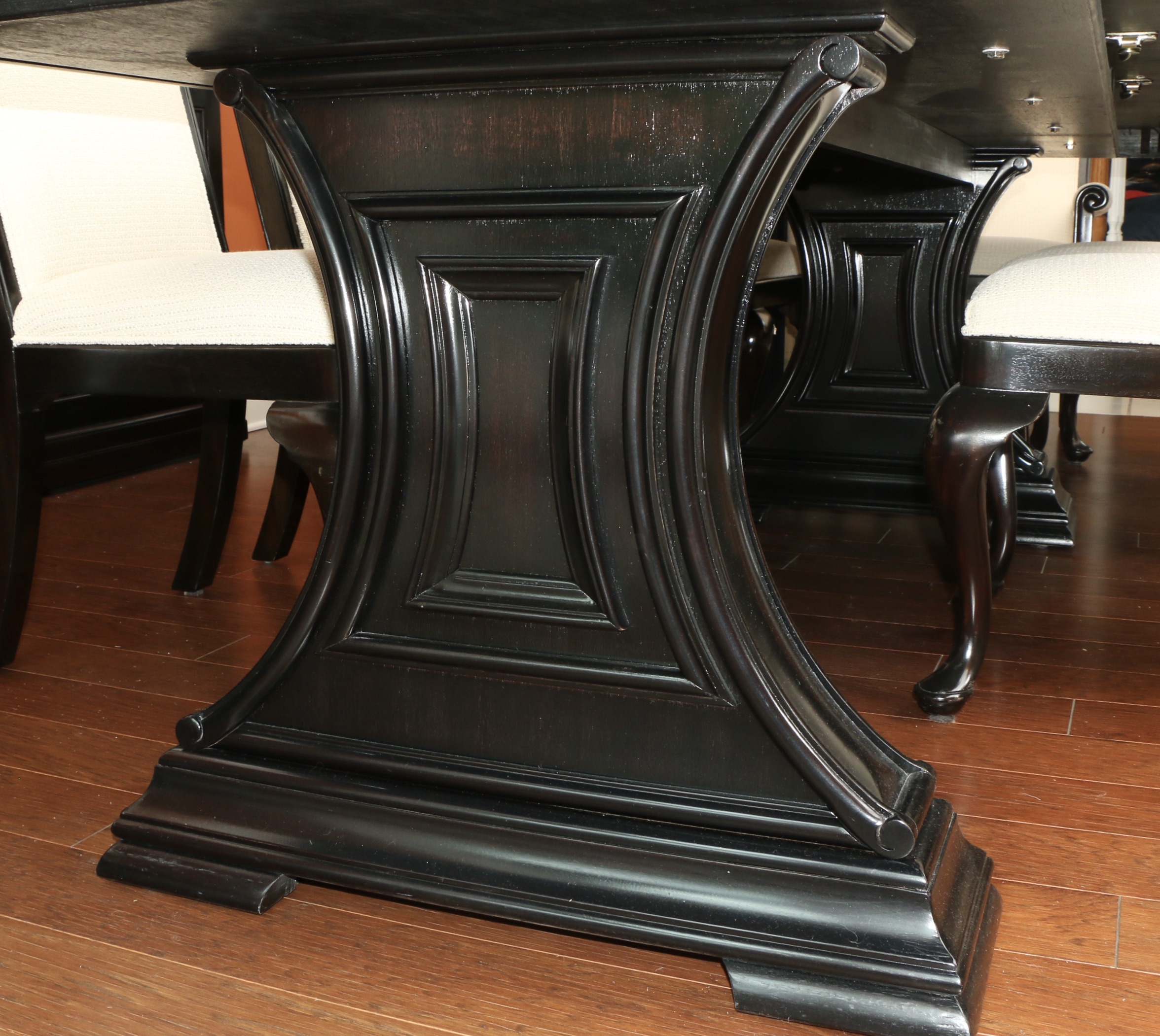 Drexel-Heritage Postobello "Ponte" Black Dining Table and Chairs