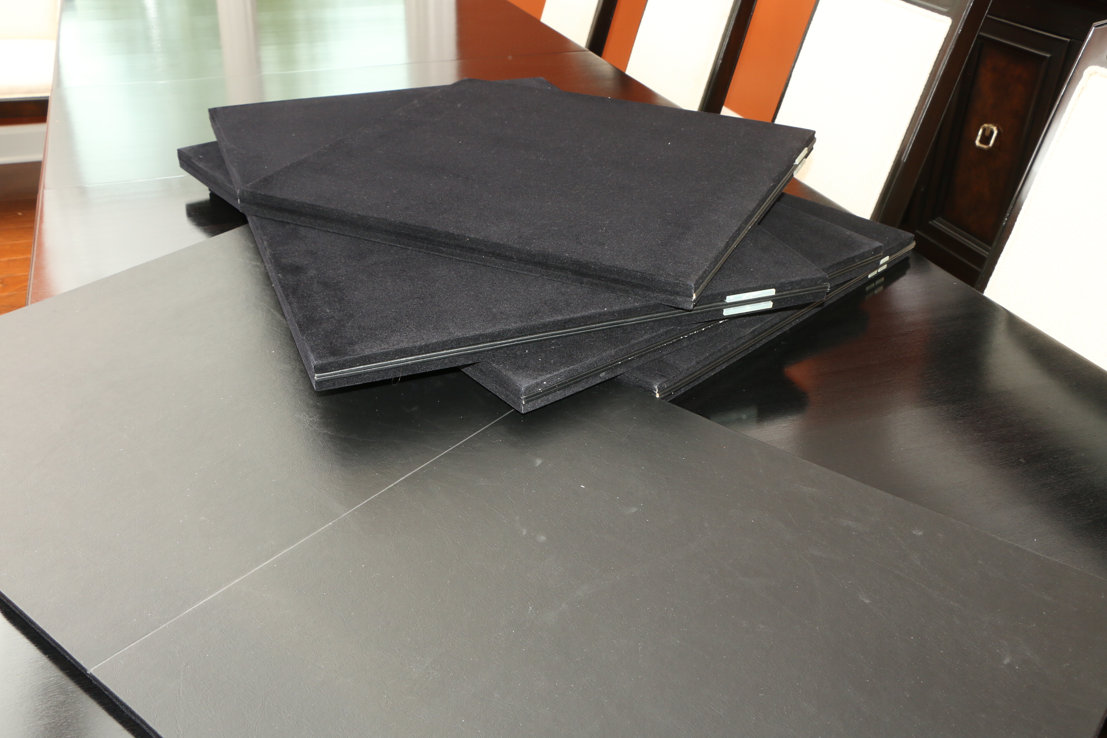 Drexel-Heritage Postobello "Ponte" Black Dining Table and Chairs