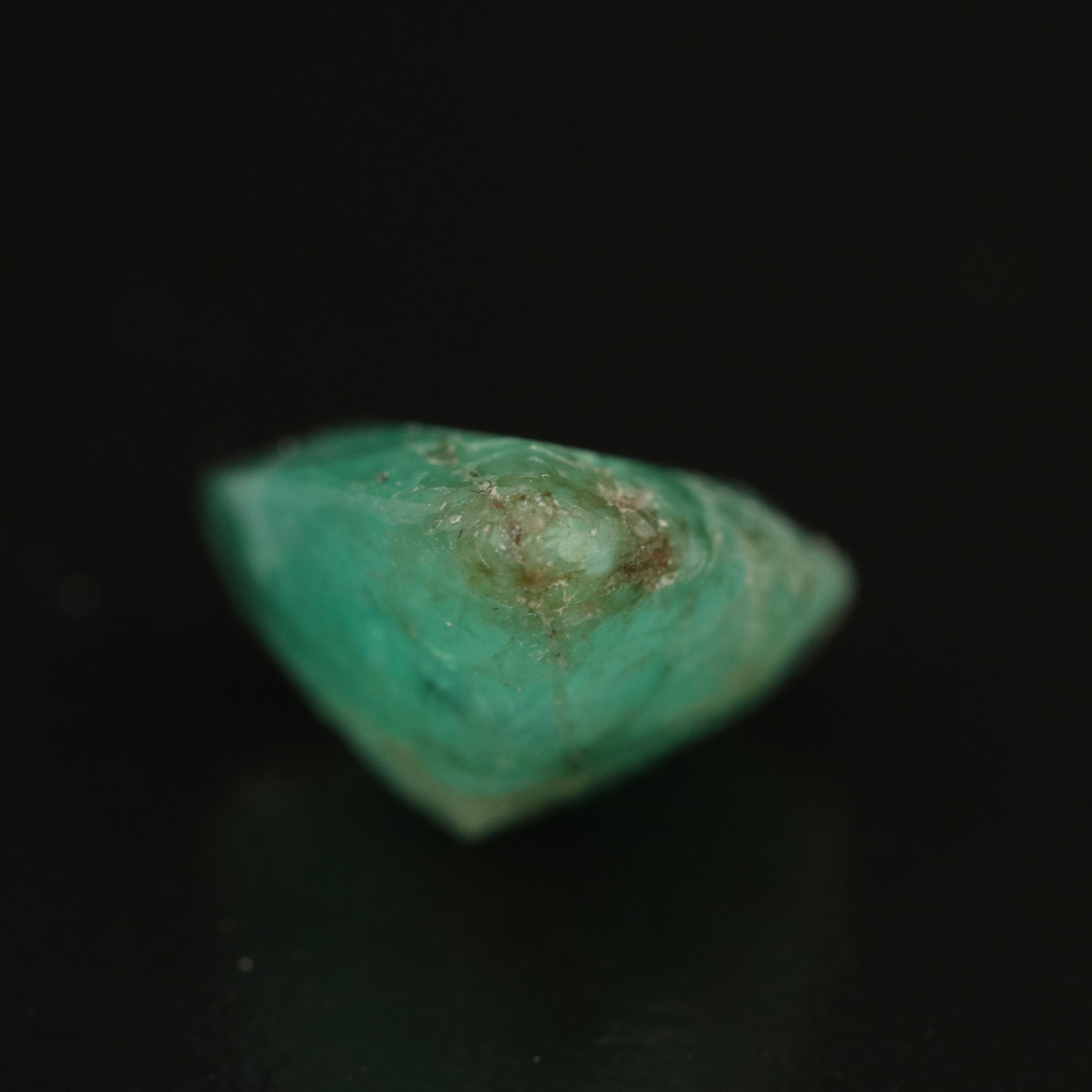 Loose 5.45 CT Trillion Faceted Beryl