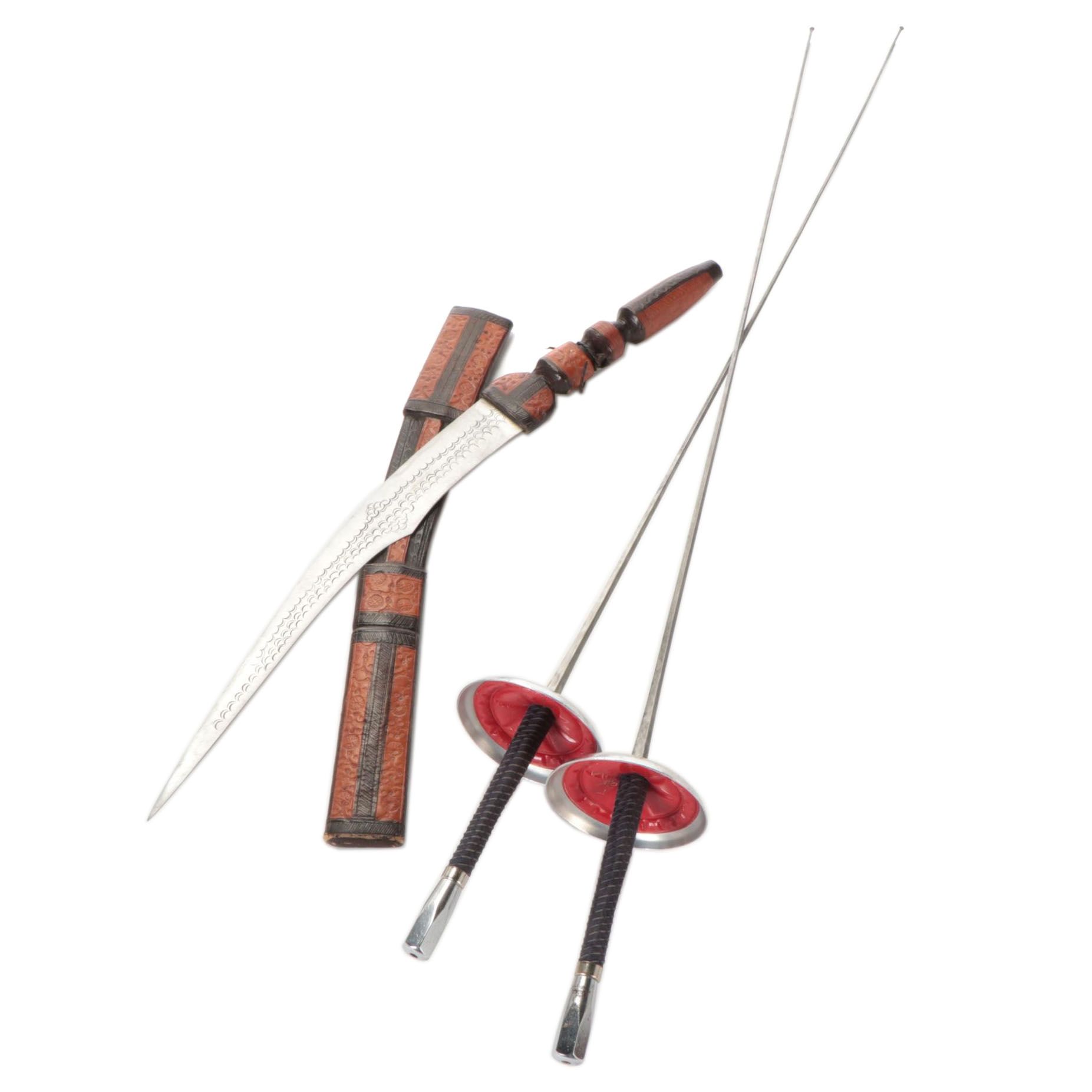 Castello Fencing Foils with Scimitar in Leather Sheath