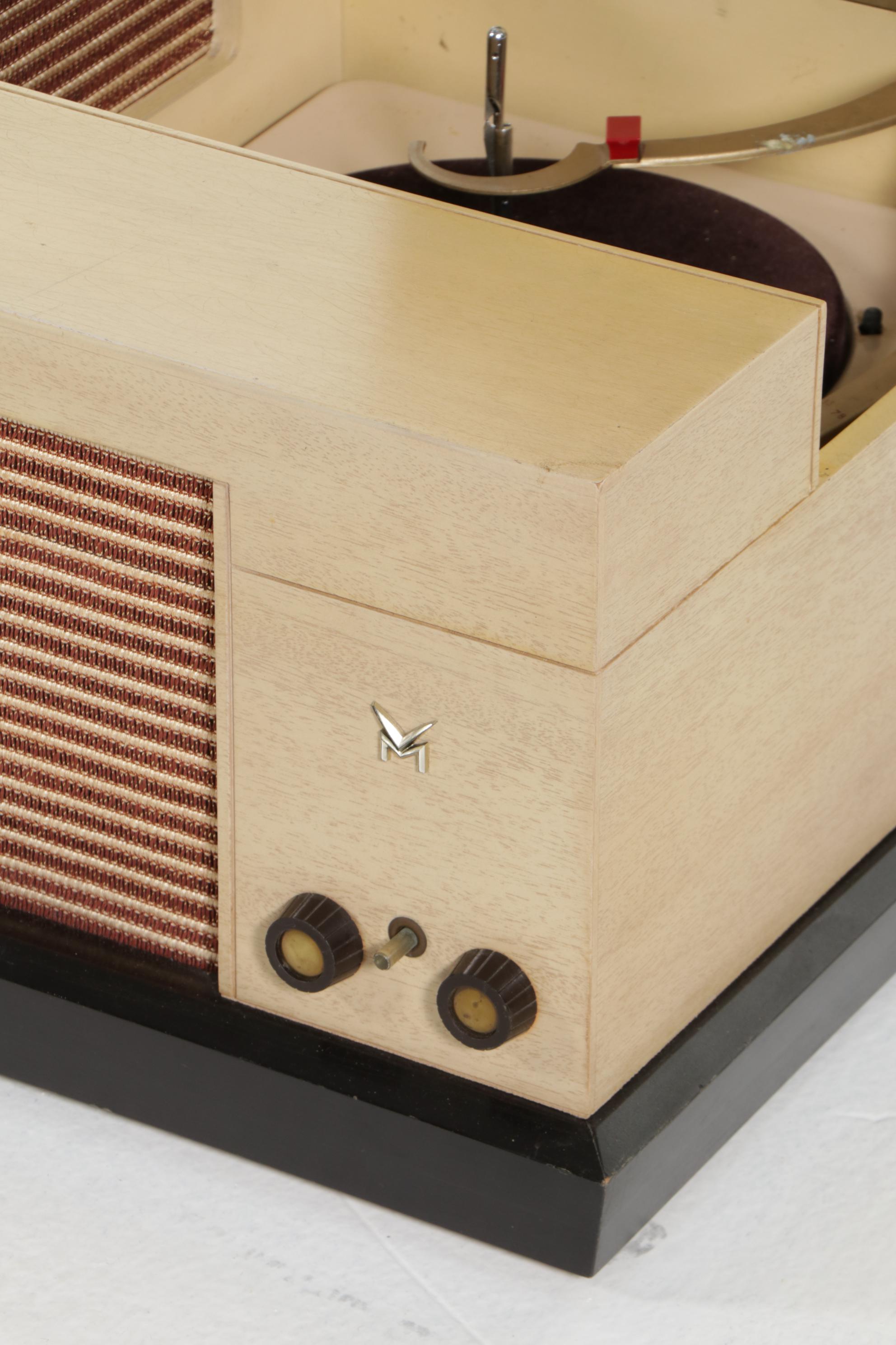 V-M Tri-O-Matic Model 560A Record Player, Mid 20th Century