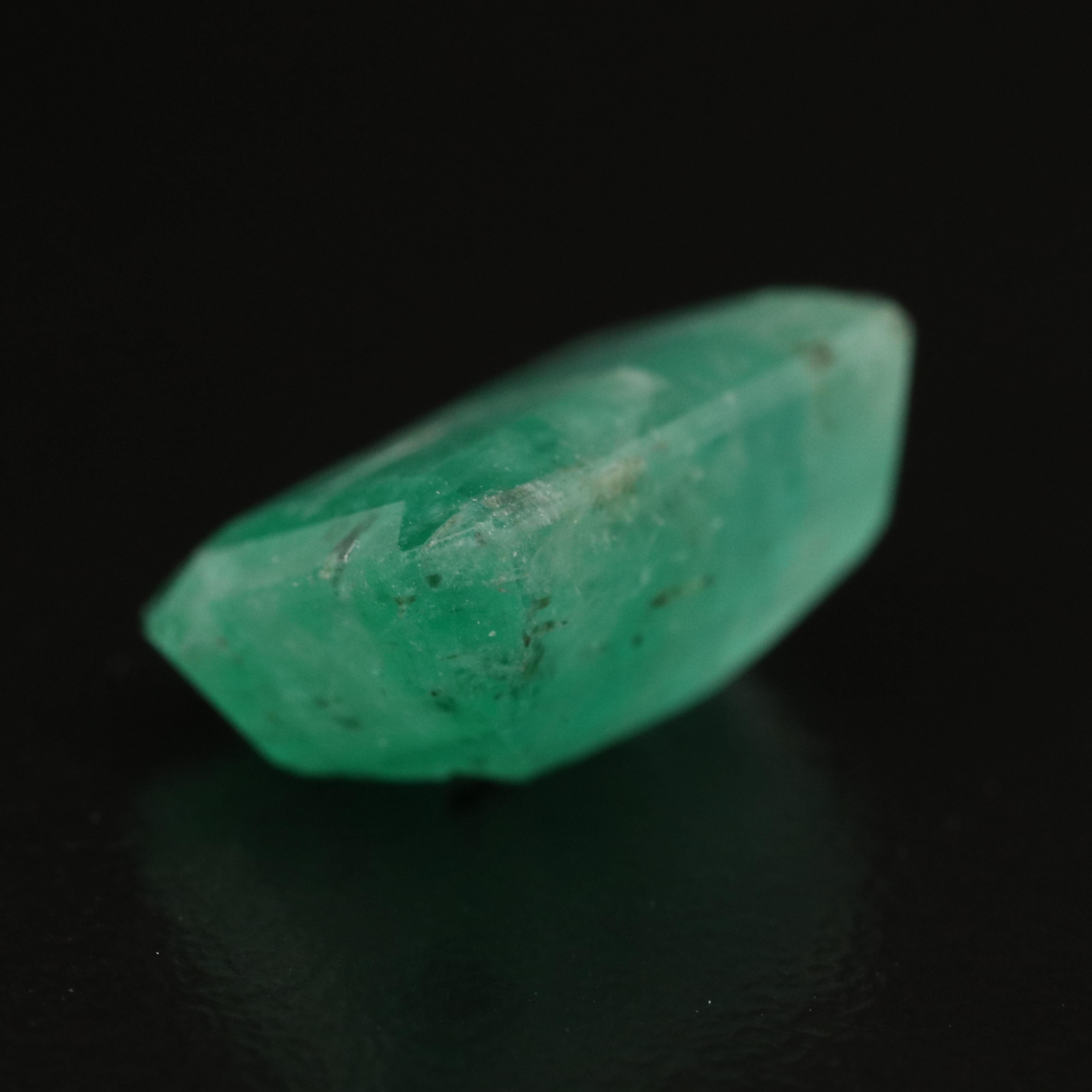 Loose 8.22 CT Cut Cornered Rectangular Beryl