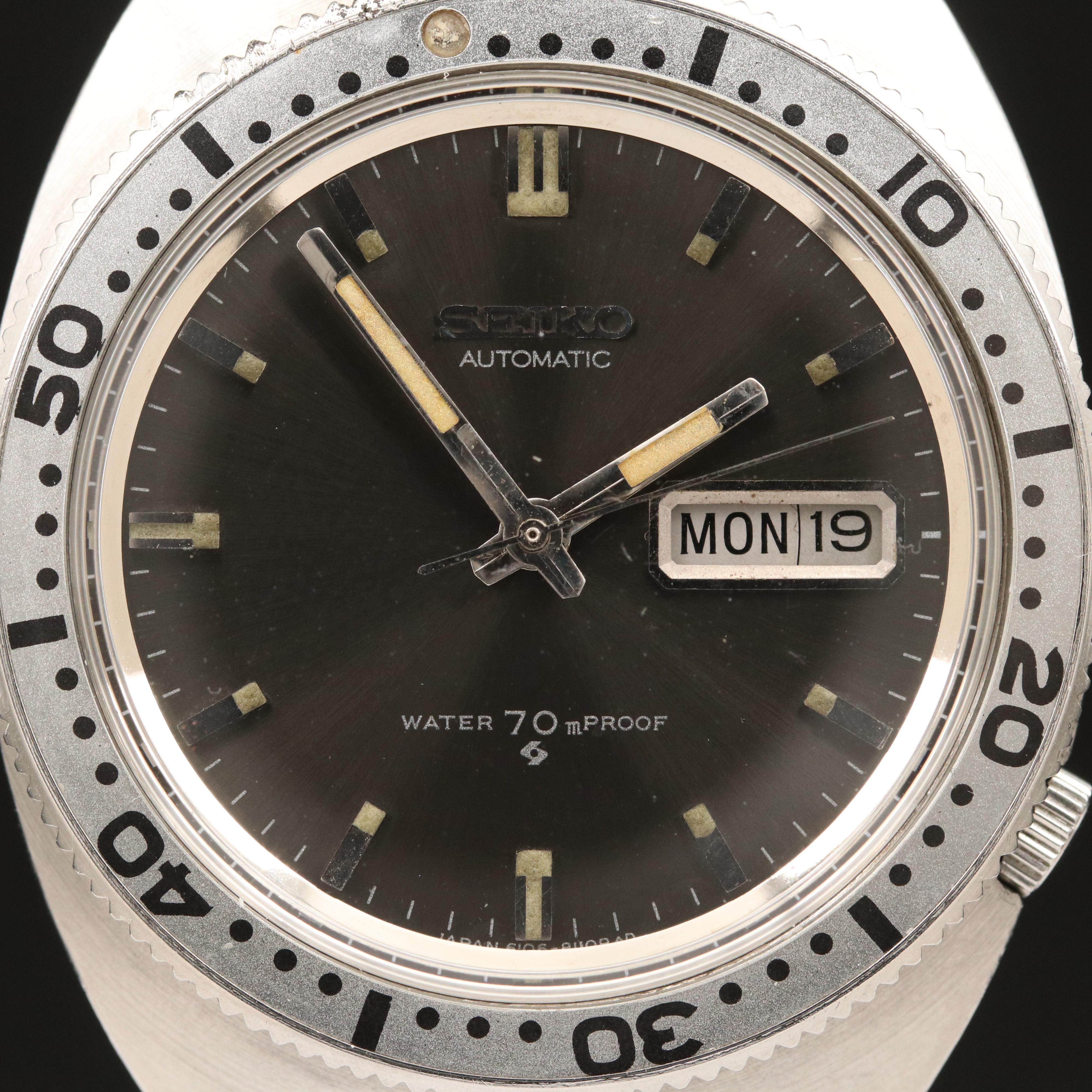 1968 Seiko 6106-8100 Sports-Diver Stainless Steel Automatic Watch