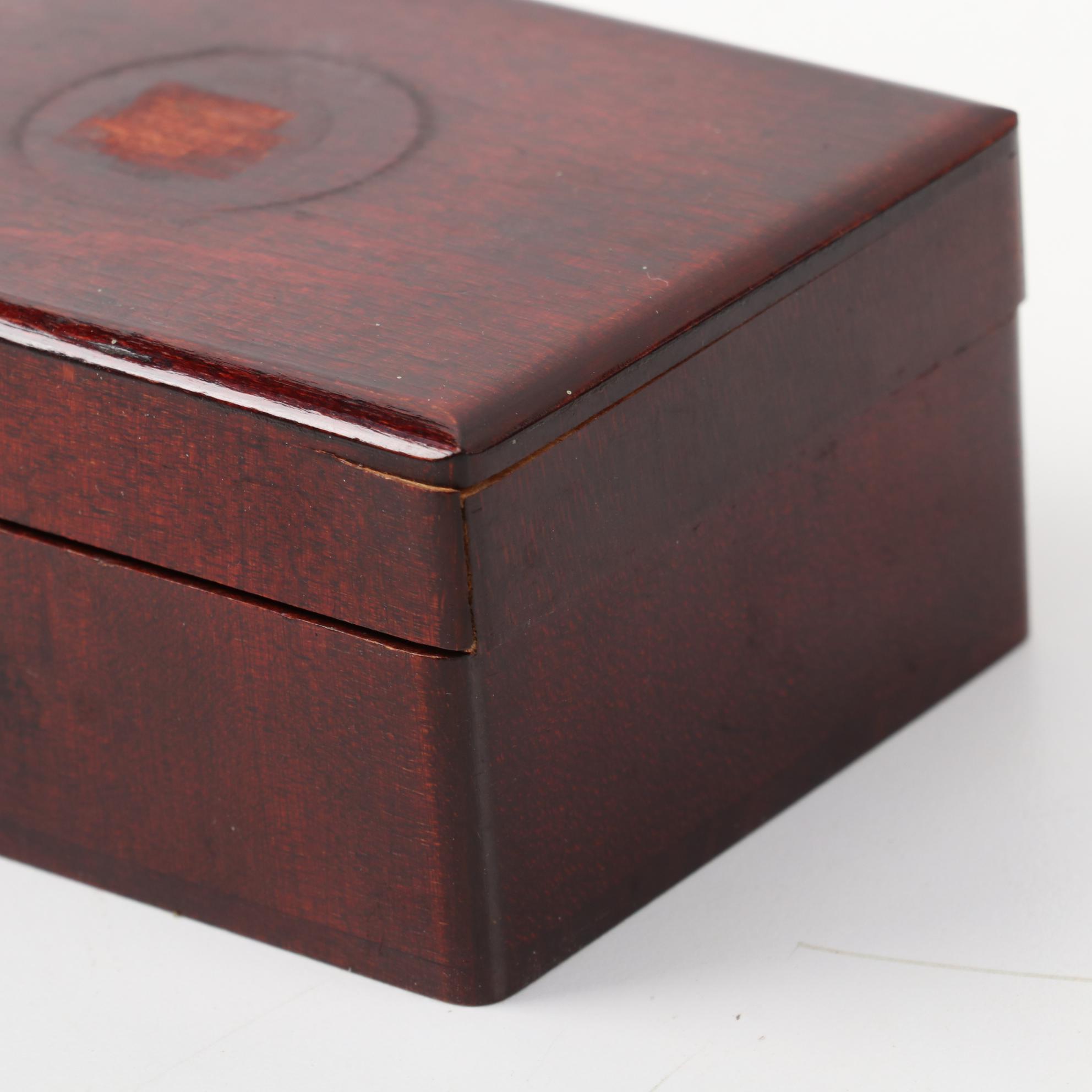 Resin Domino Set with Storage Box and Wooden Gaming Chest