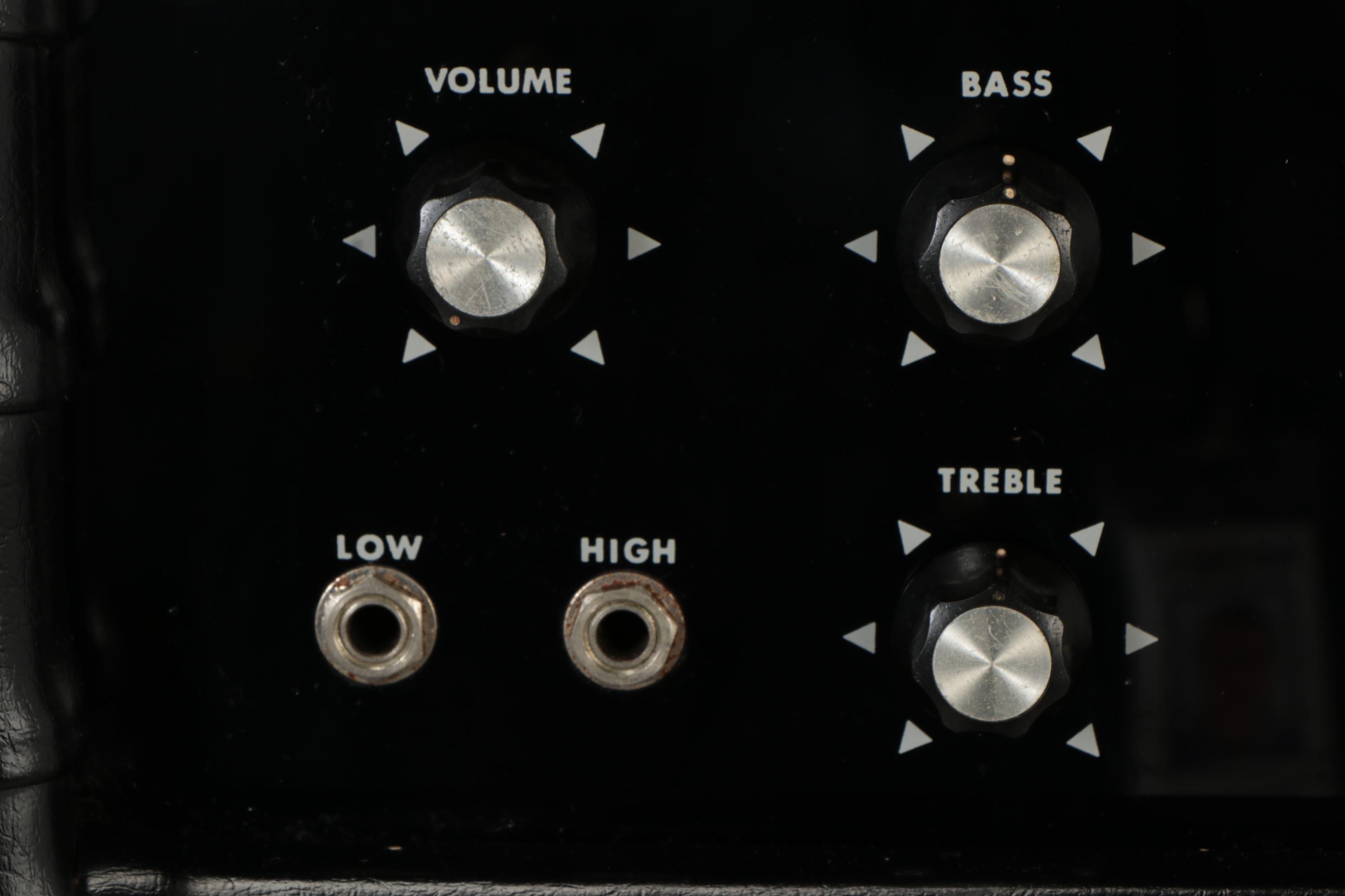 Kustom K 100-2 "Tuck And Roll" Guitar Amplifier