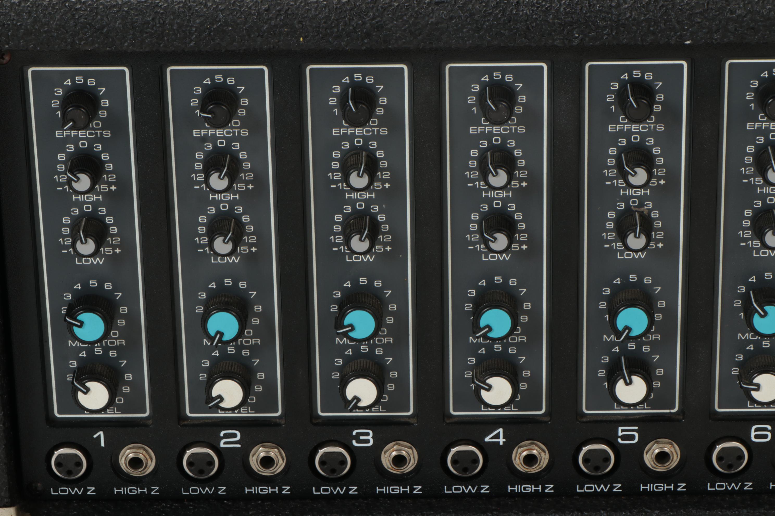 Peavey XR-600B Powered Mixer