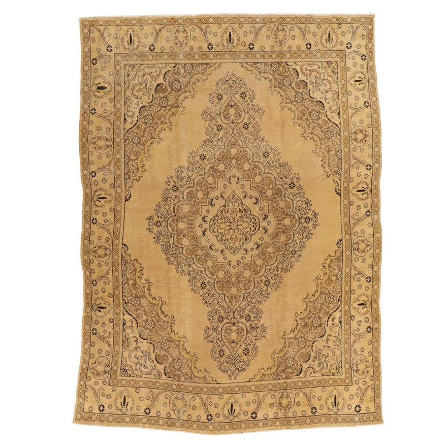 9'1 x 12'8 Hand-Knotted Moroccan Wool Room Sized Rug
