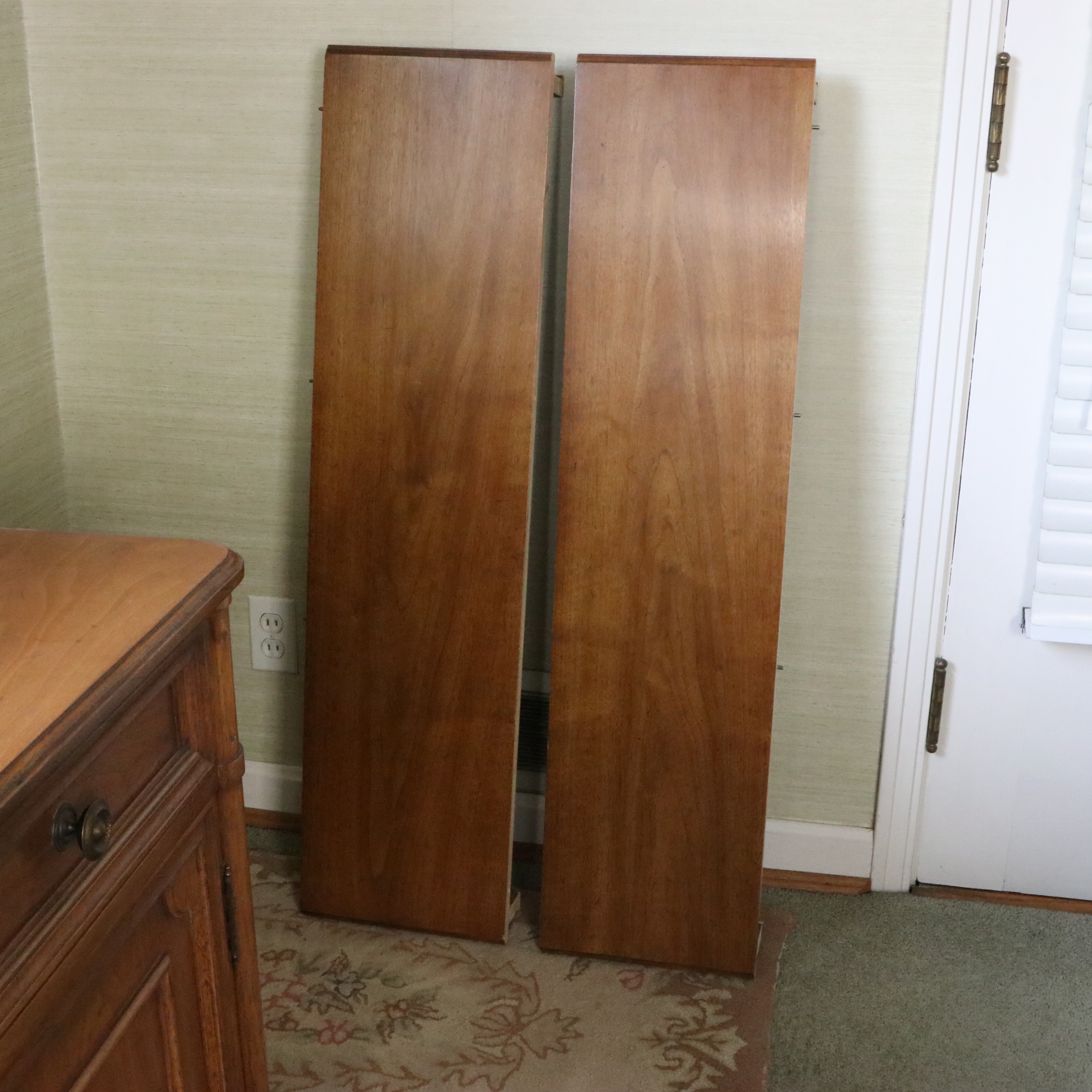 Heritage Extension Dining Table and Caned Chairs, Late 20th Century