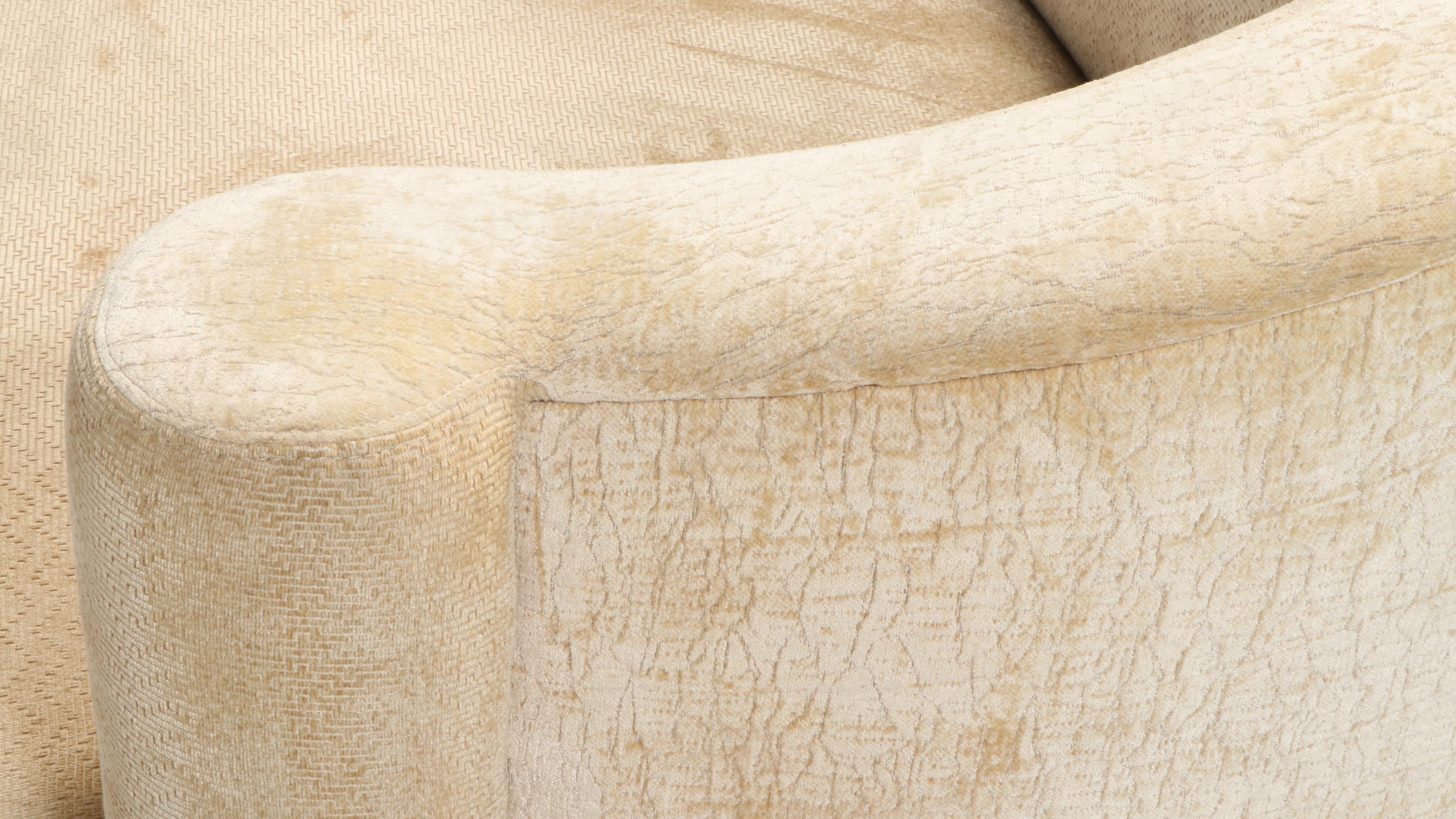 Contemporary Kidney Shaped Chenille Upholstered Sofa