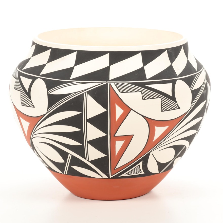 R. Vallo Acoma Pueblo Polychrome Pottery Planter