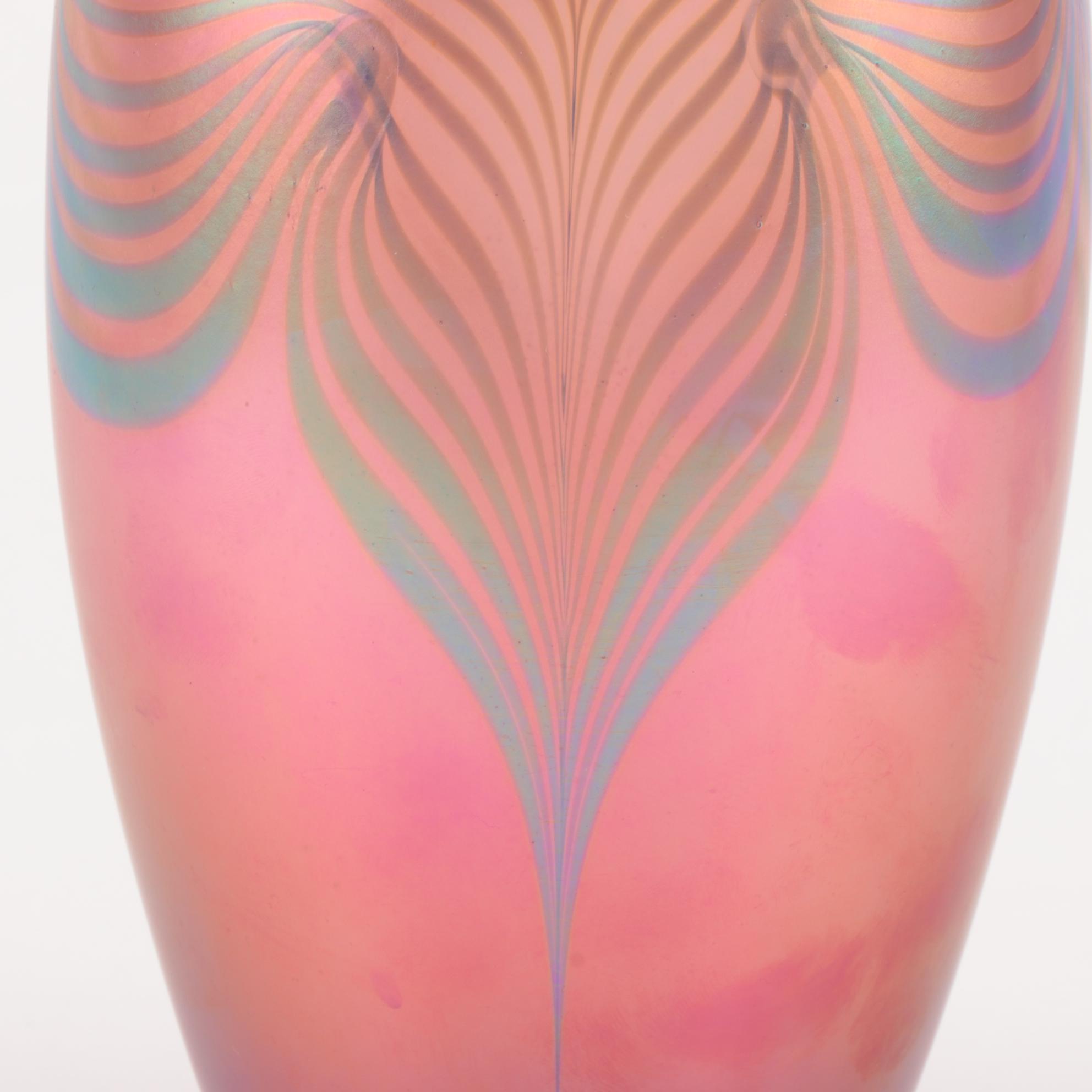 Robert Eickholt Handblown Iridescent Pulled Feather Art Glass Vase, 1984