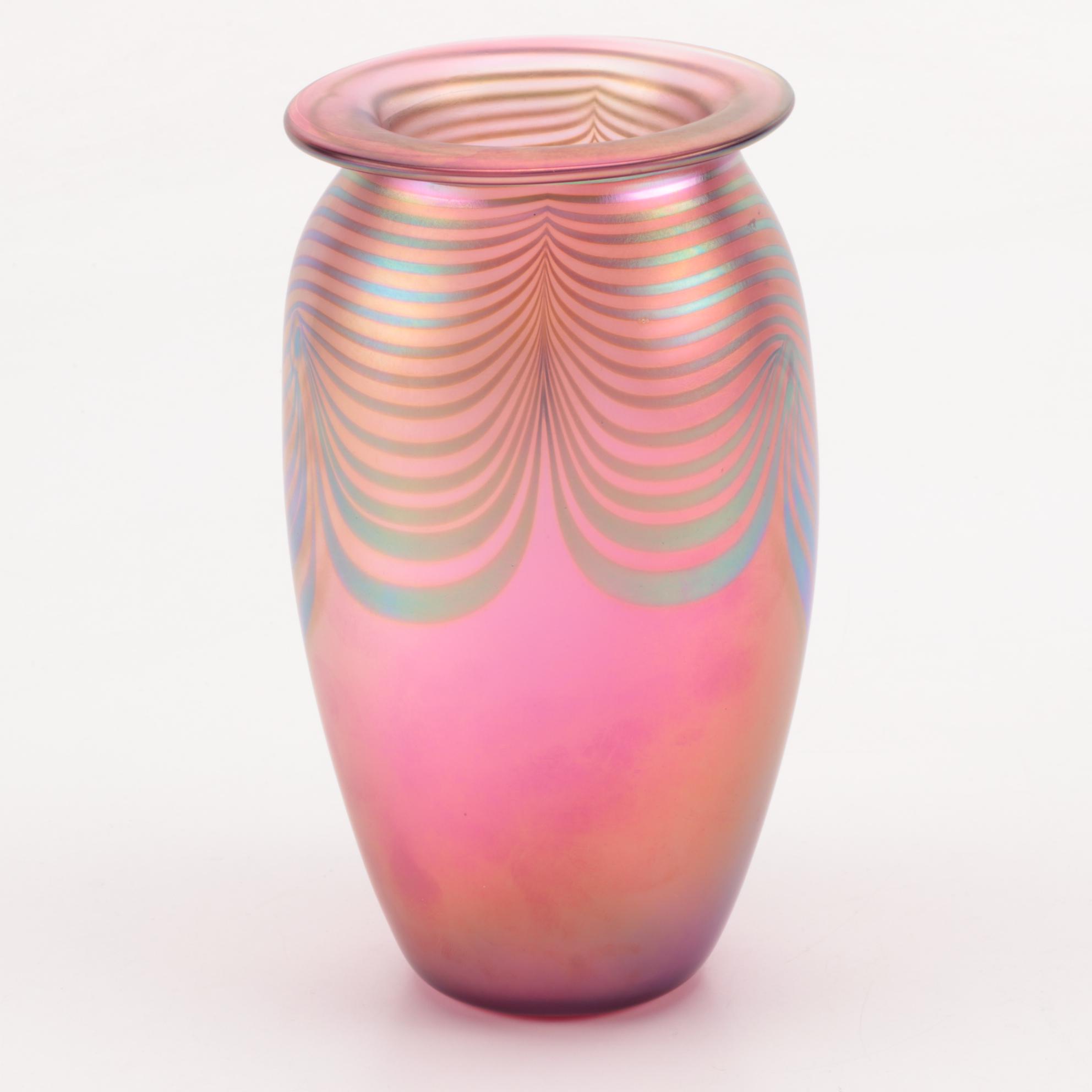 Robert Eickholt Handblown Iridescent Pulled Feather Art Glass Vase, 1984