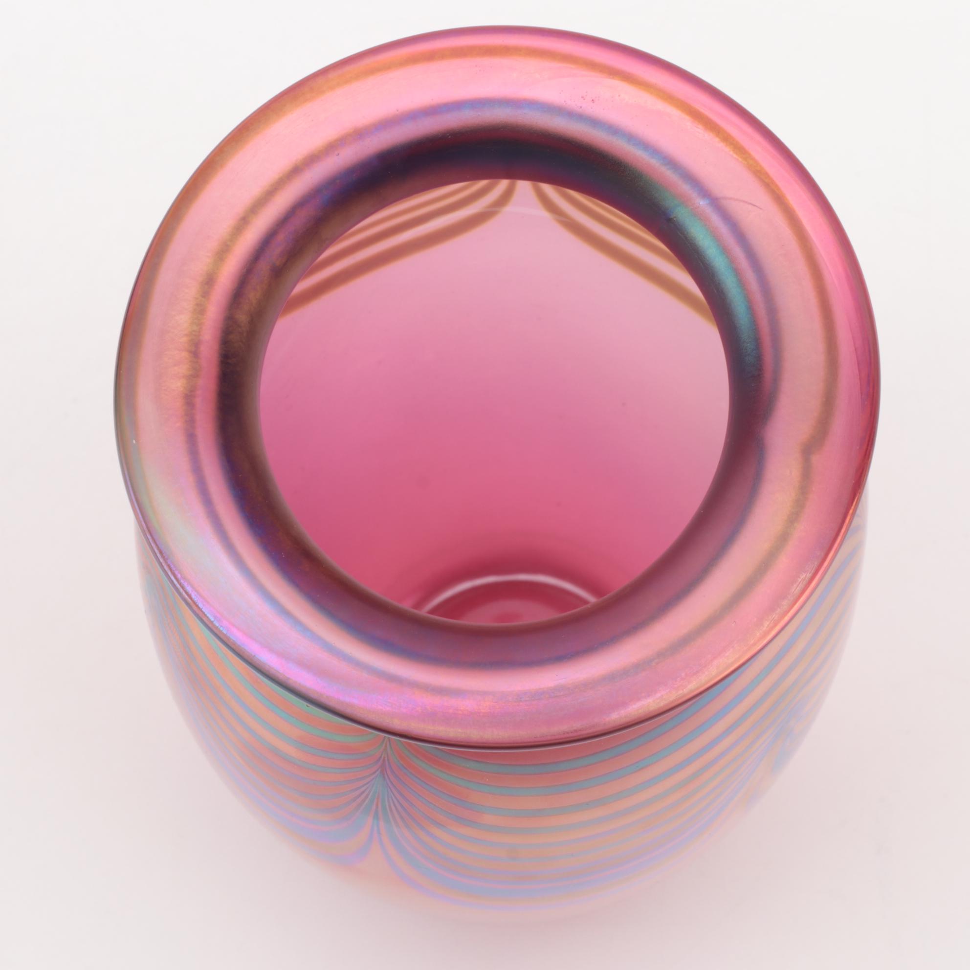 Robert Eickholt Handblown Iridescent Pulled Feather Art Glass Vase, 1984