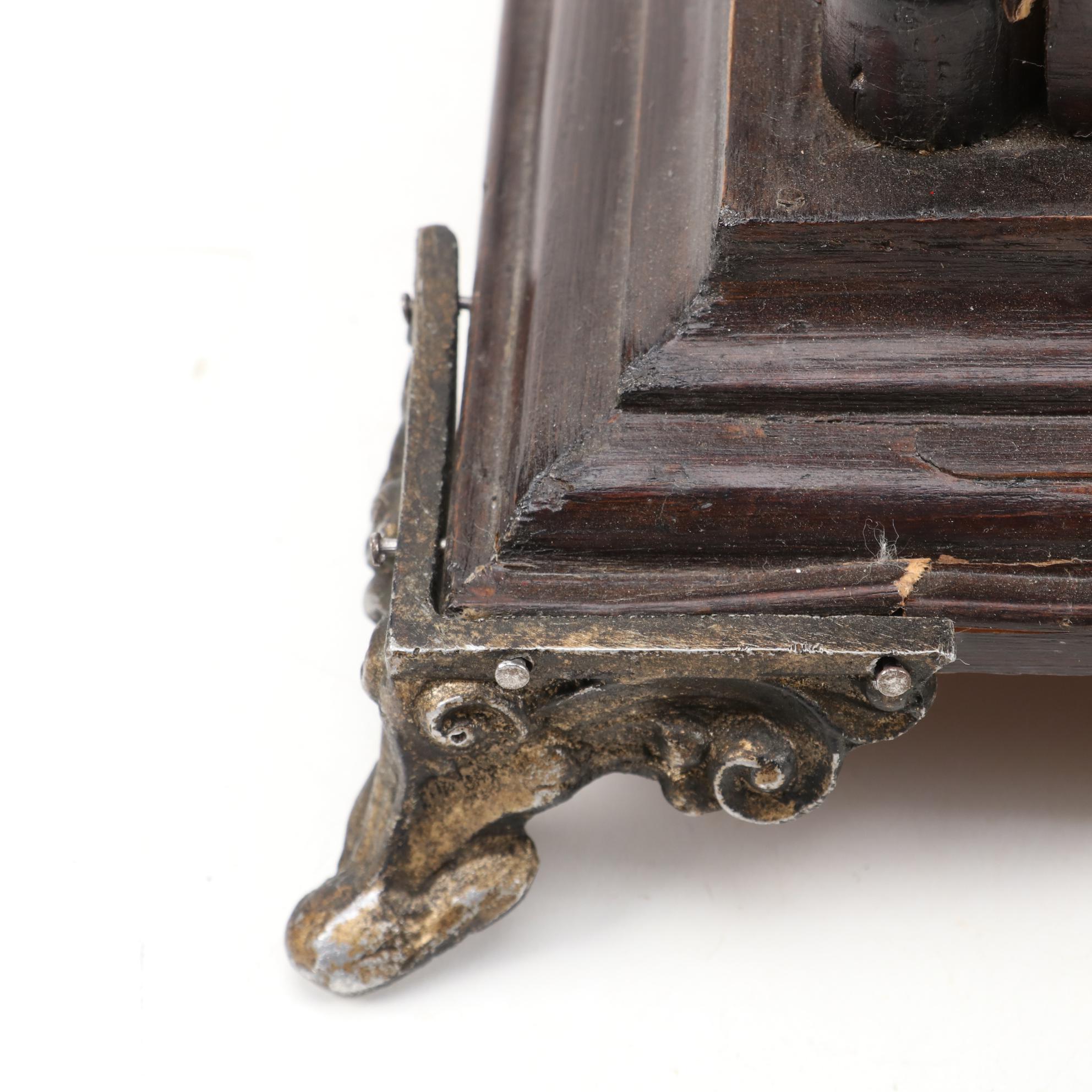 Tabletop Gramophone with Parlophone Lindex-301 Soundbox