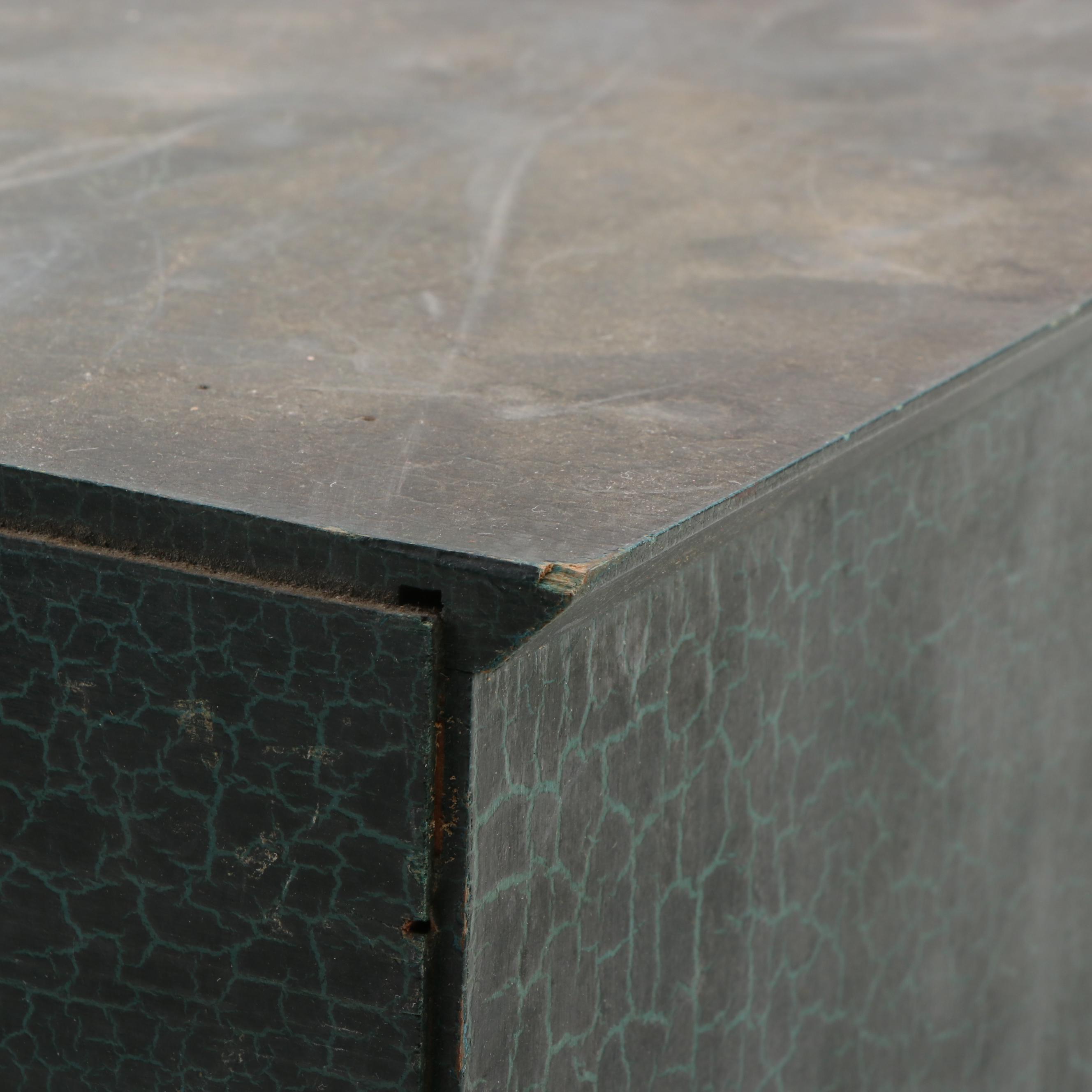 Venus Drawing Pencils Wooden Display Case with 18 Drawers